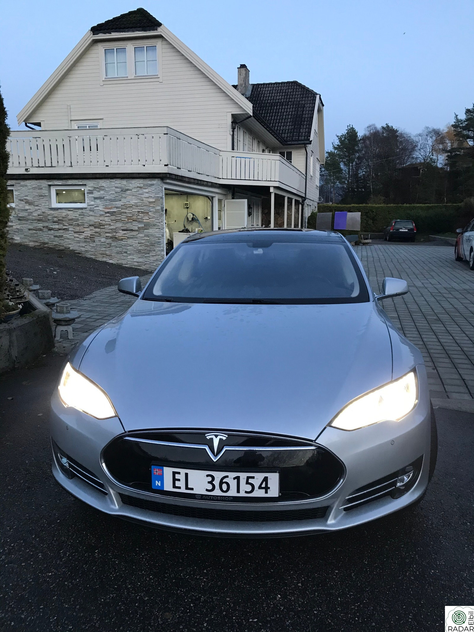 TESLA MOTORS MODEL S