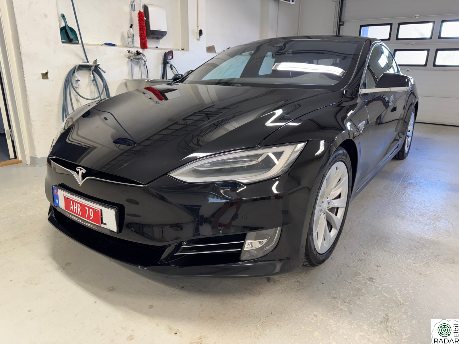 TESLA MOTORS Model S 75D