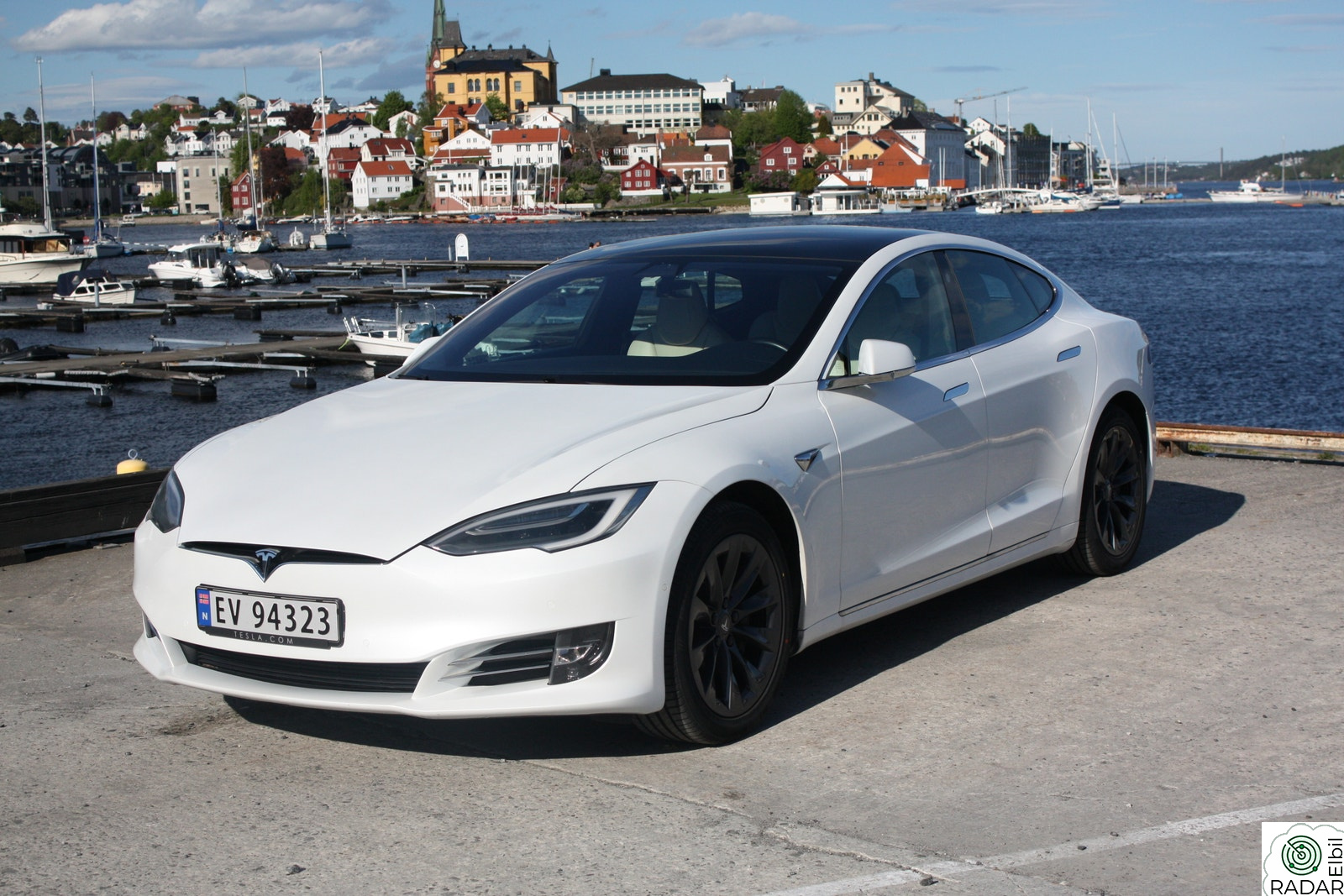 TESLA Model S Long Range AWD Raven