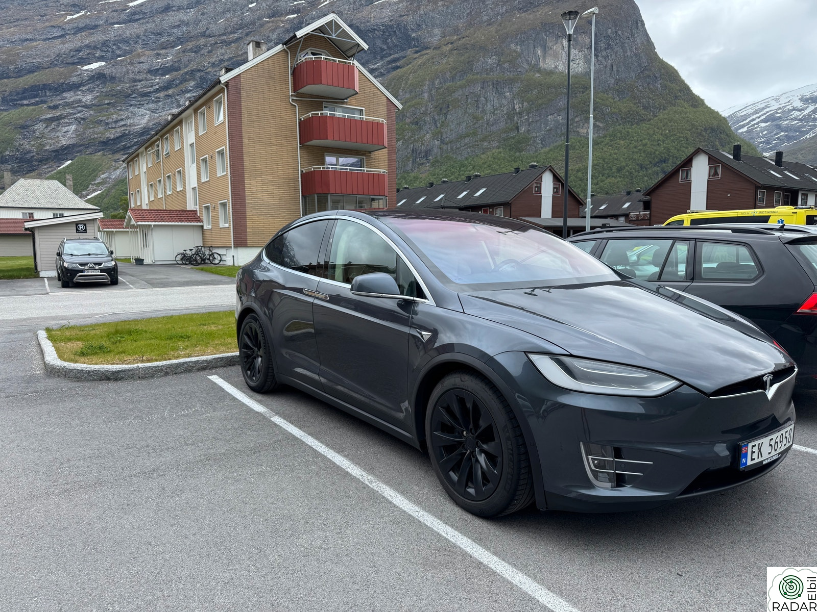 TESLA Model X 100D 4WD 6-s