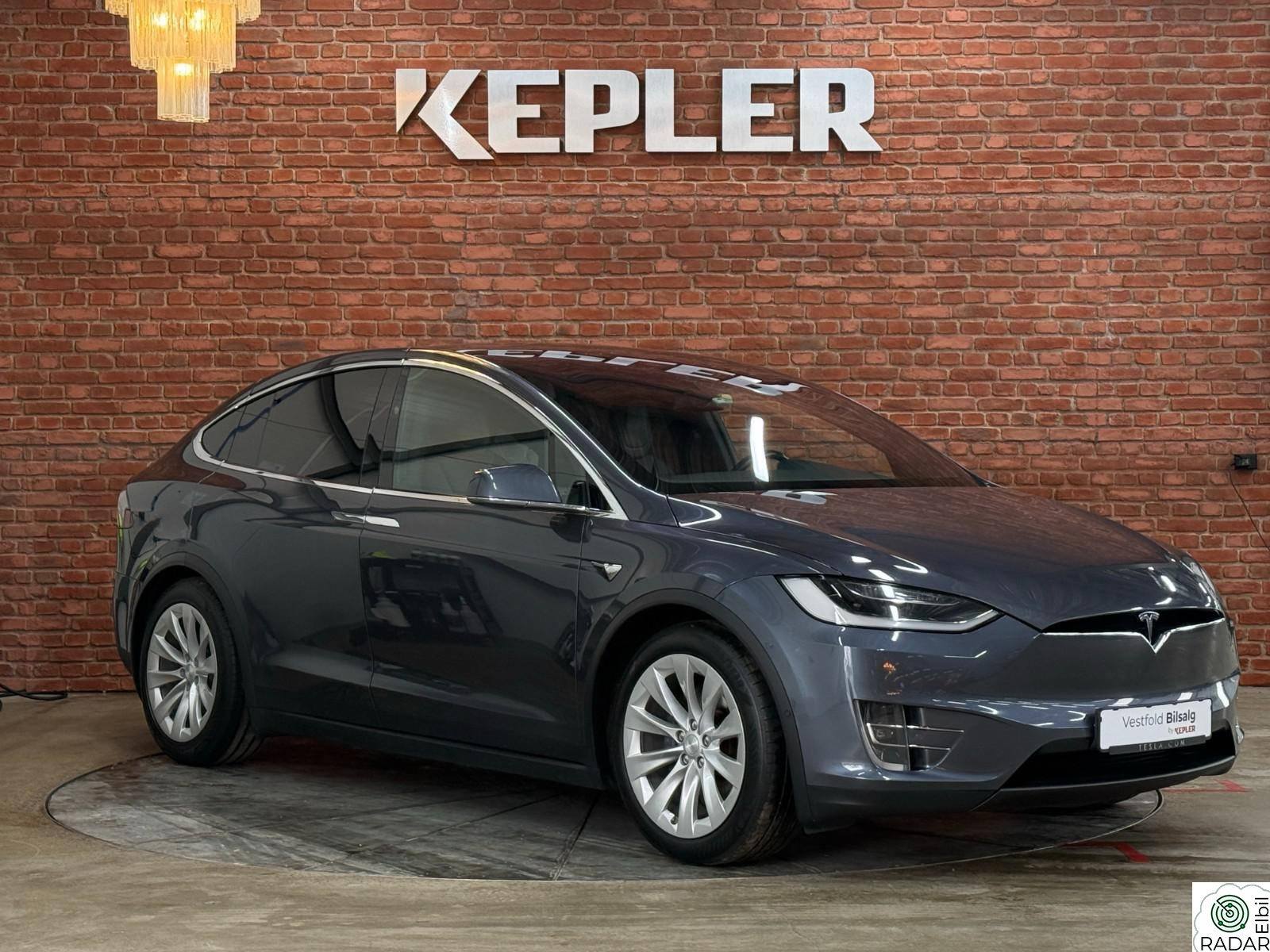TESLA Model X 75D, 5-seter, CCS, Nye sommerdekk
