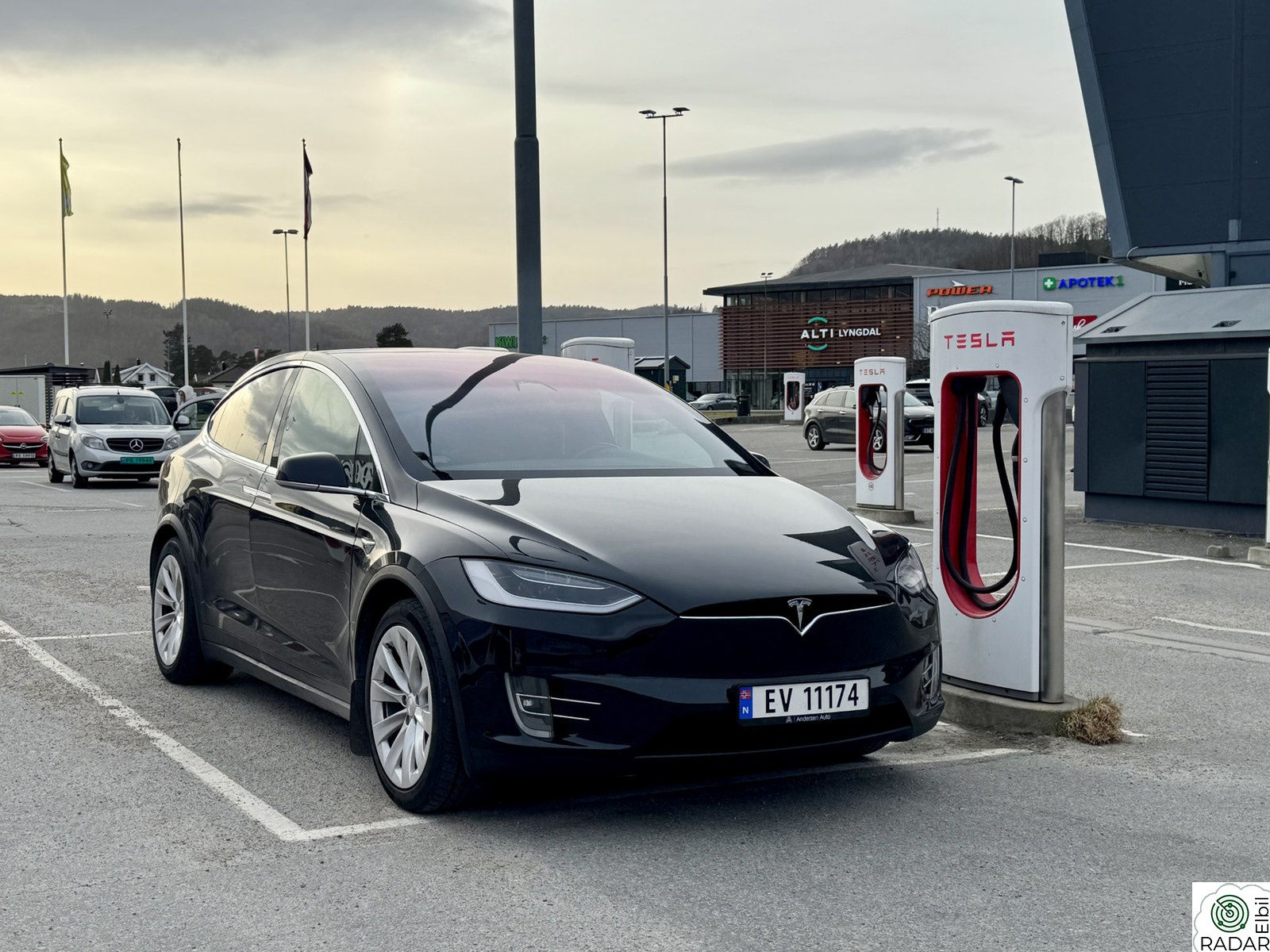 TESLA Model X 75D - MCU2 - CCS - EAP - H.FESTE ++