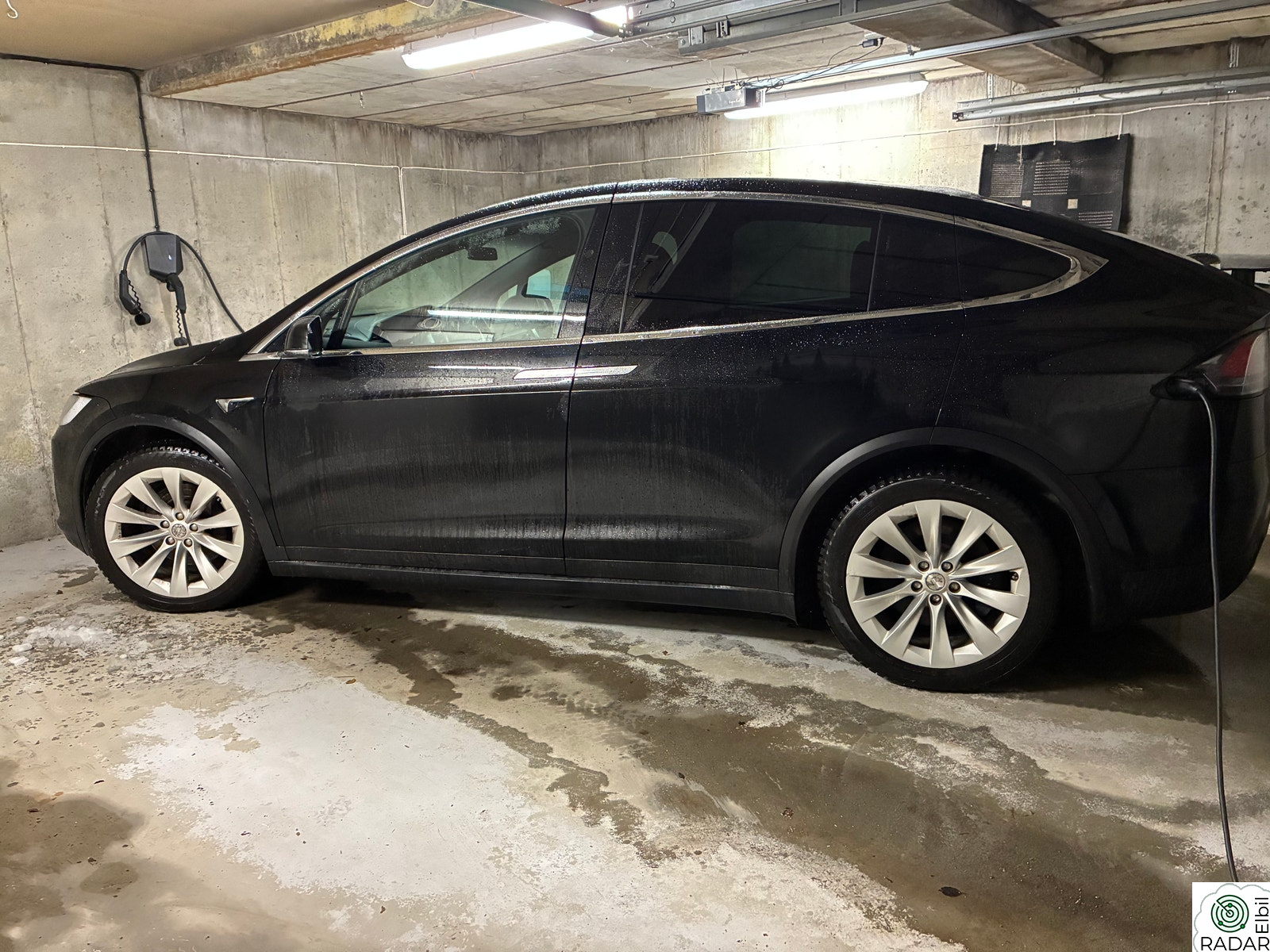 TESLA Model X 75D 4WD 6-s
