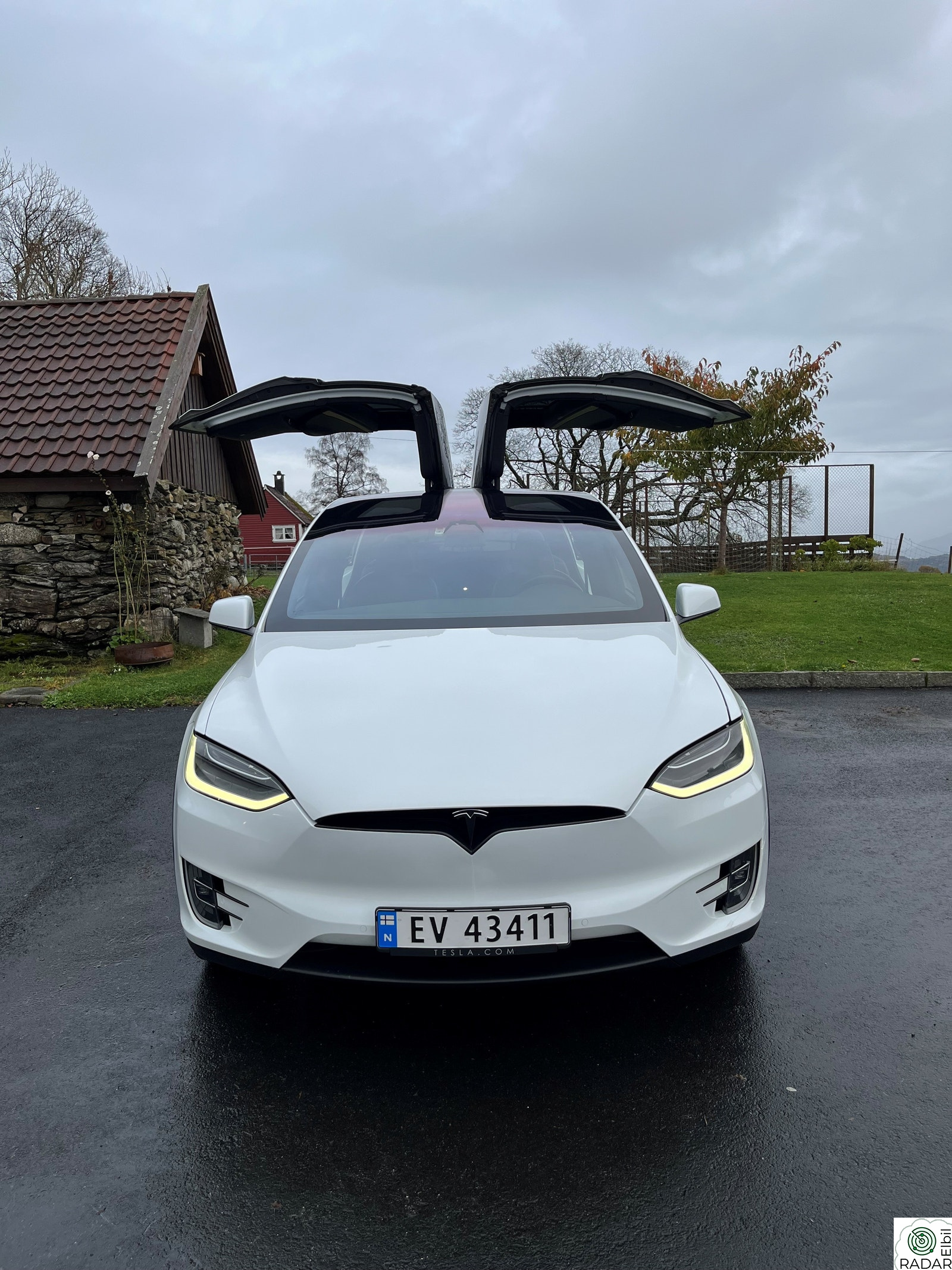 TESLA Model X 75D 4WD 6-s