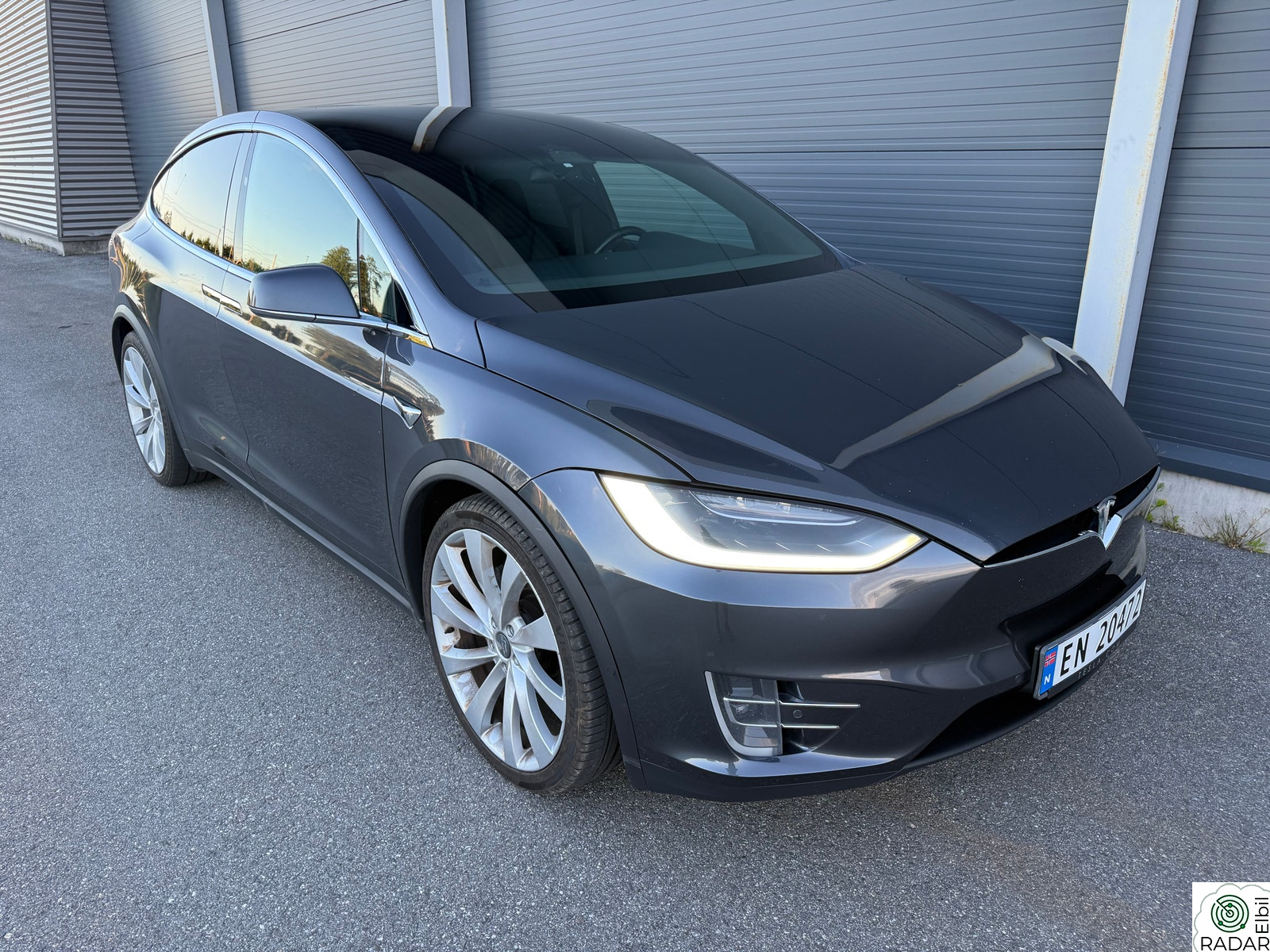 TESLA Model X 100D Gratis Supercharging