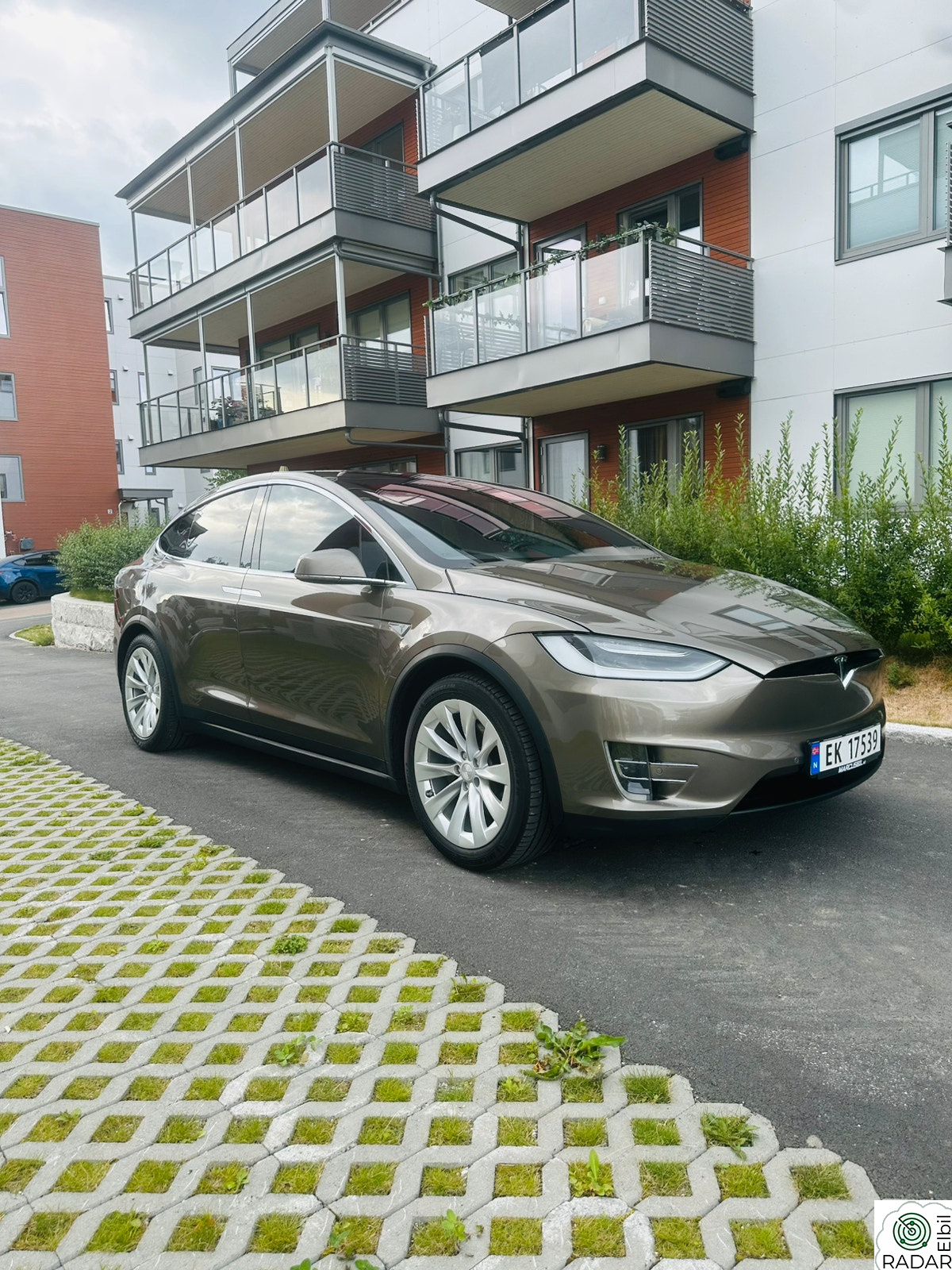 TESLA MOTORS Model X Gratis Supercharging for livet