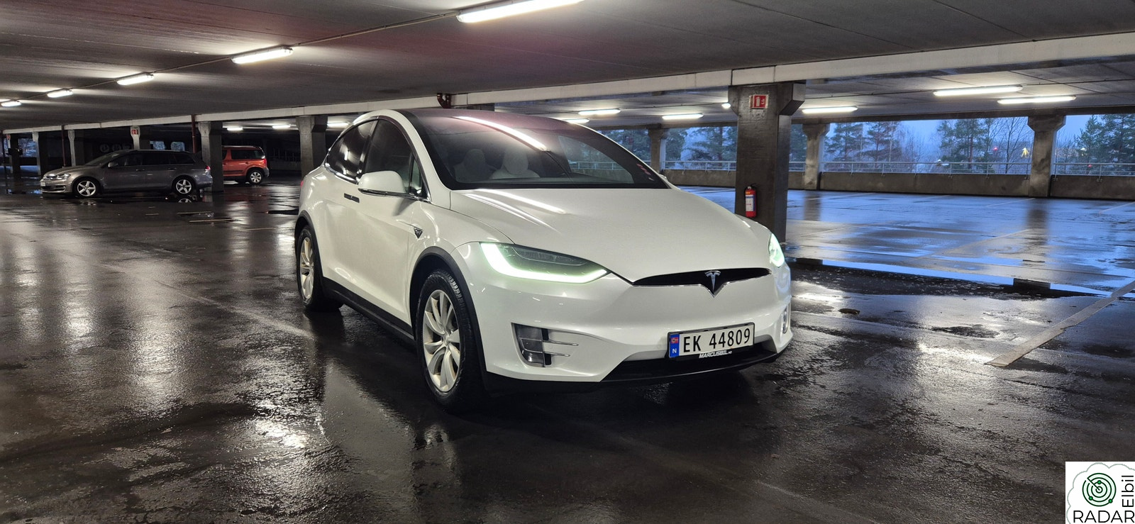TESLA MOTORS Model X 75D 4WD 5-s