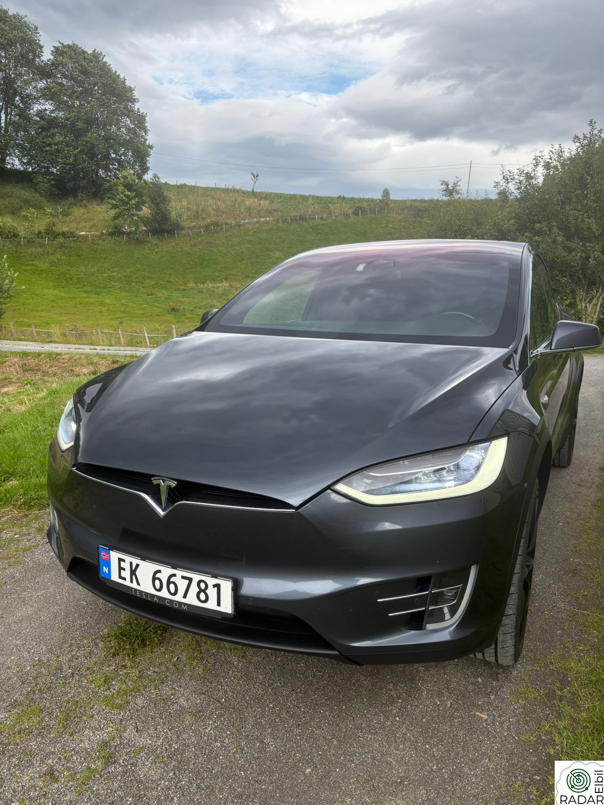 TESLA Model X 75D 4WD 7-s