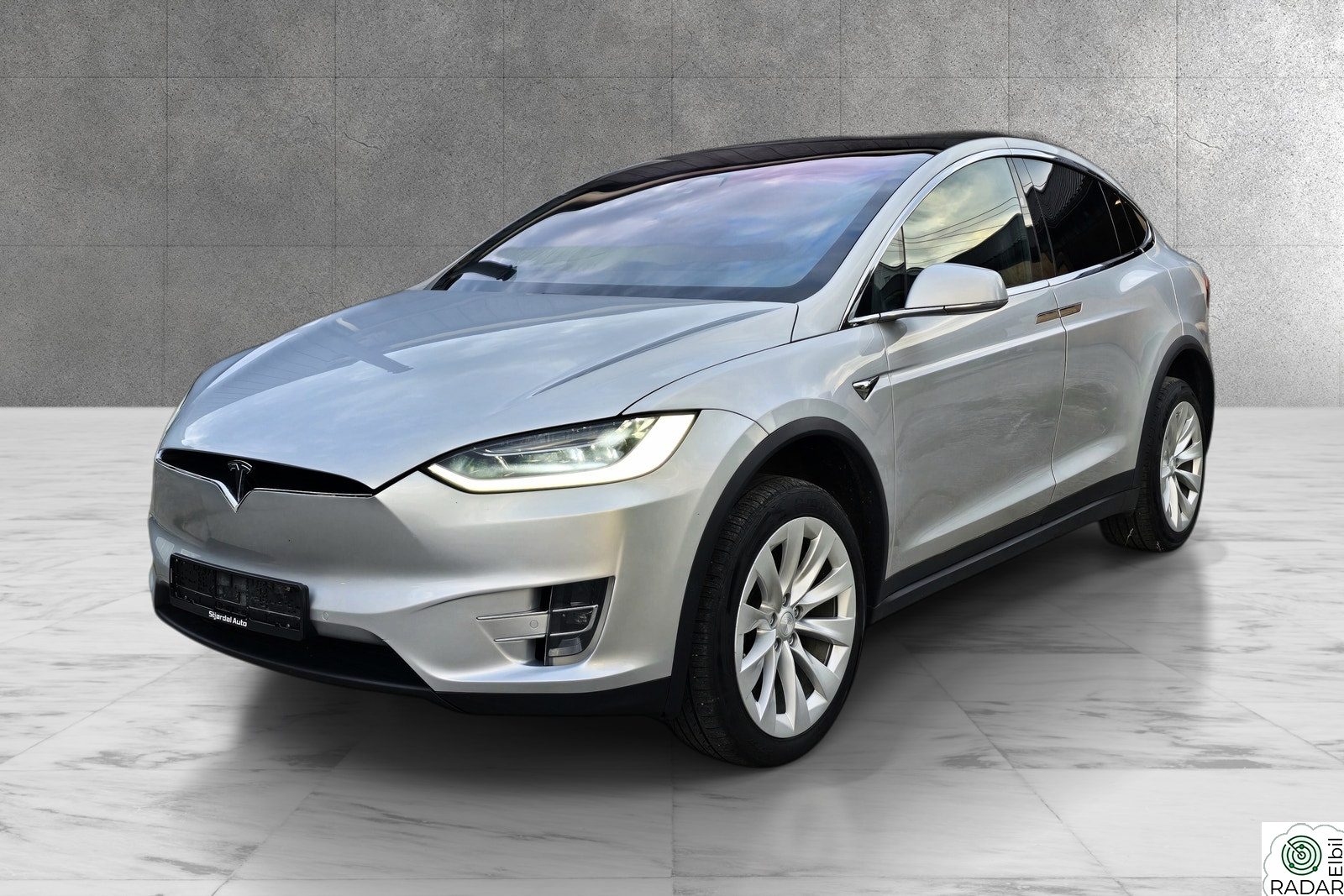 TESLA Model X 75D 4WD/7SETER/KROK/CCS/DELSKINN/NAVI/ELEKTRISK RATT++
