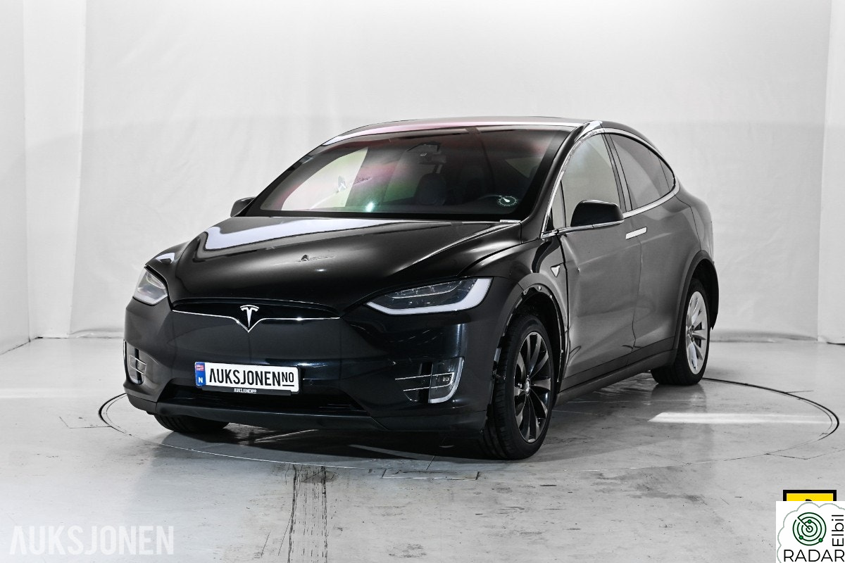 TESLA Model X 75D 7-SETER HENGERFESTE CCS ADAPTERSTØTTE