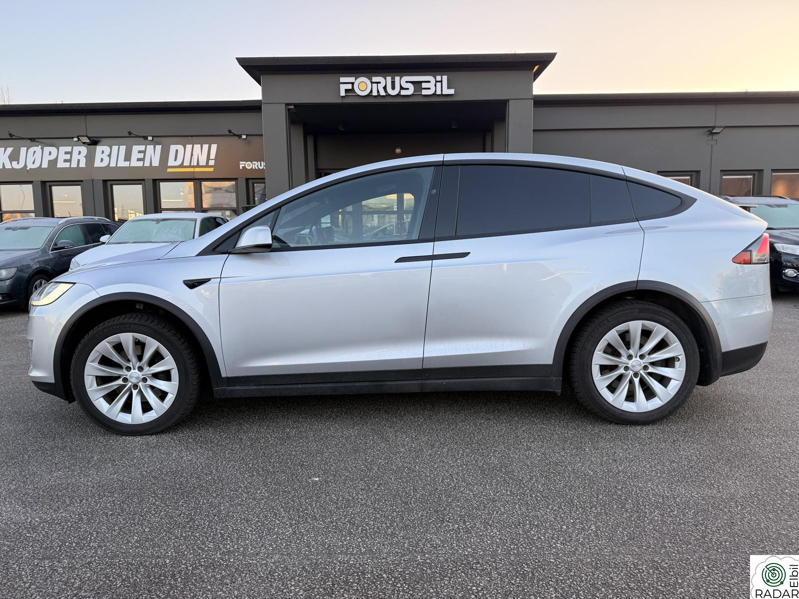 TESLA MOTORS Model X 75D 4WD 525HK/7Seter/Autopilot/Krok/Luftfjæring/Lav km!