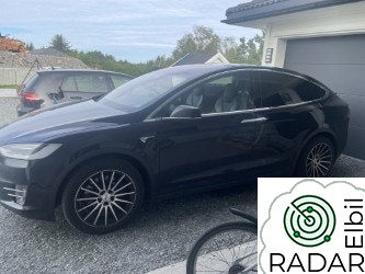 TESLA Model X 75D 4WD 7-s