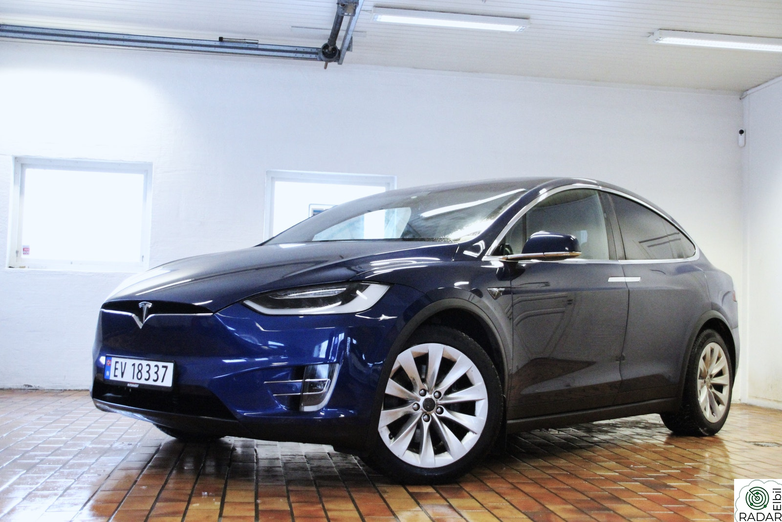 TESLA Model X 75D PREMIUM 7-SETER+DELSKINN+NETFLIX+MCU2++