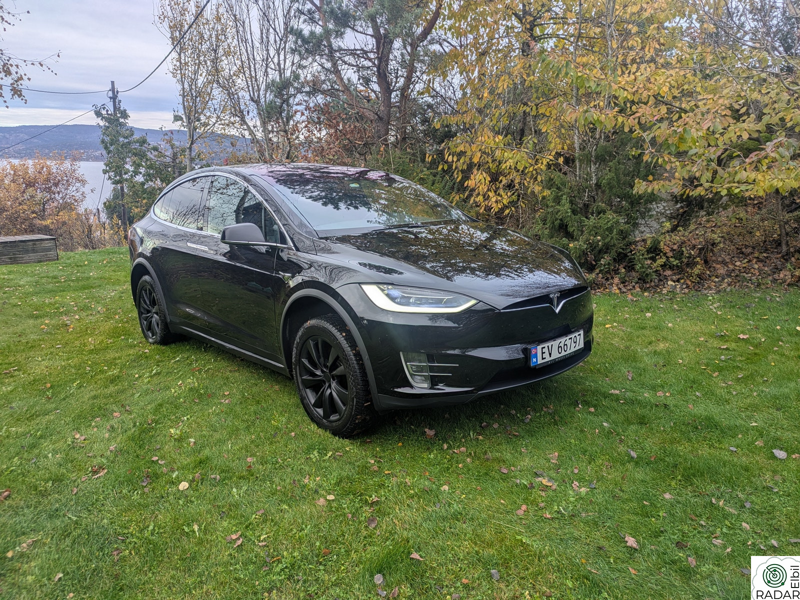 TESLA Model X 75D 4WD 6-s