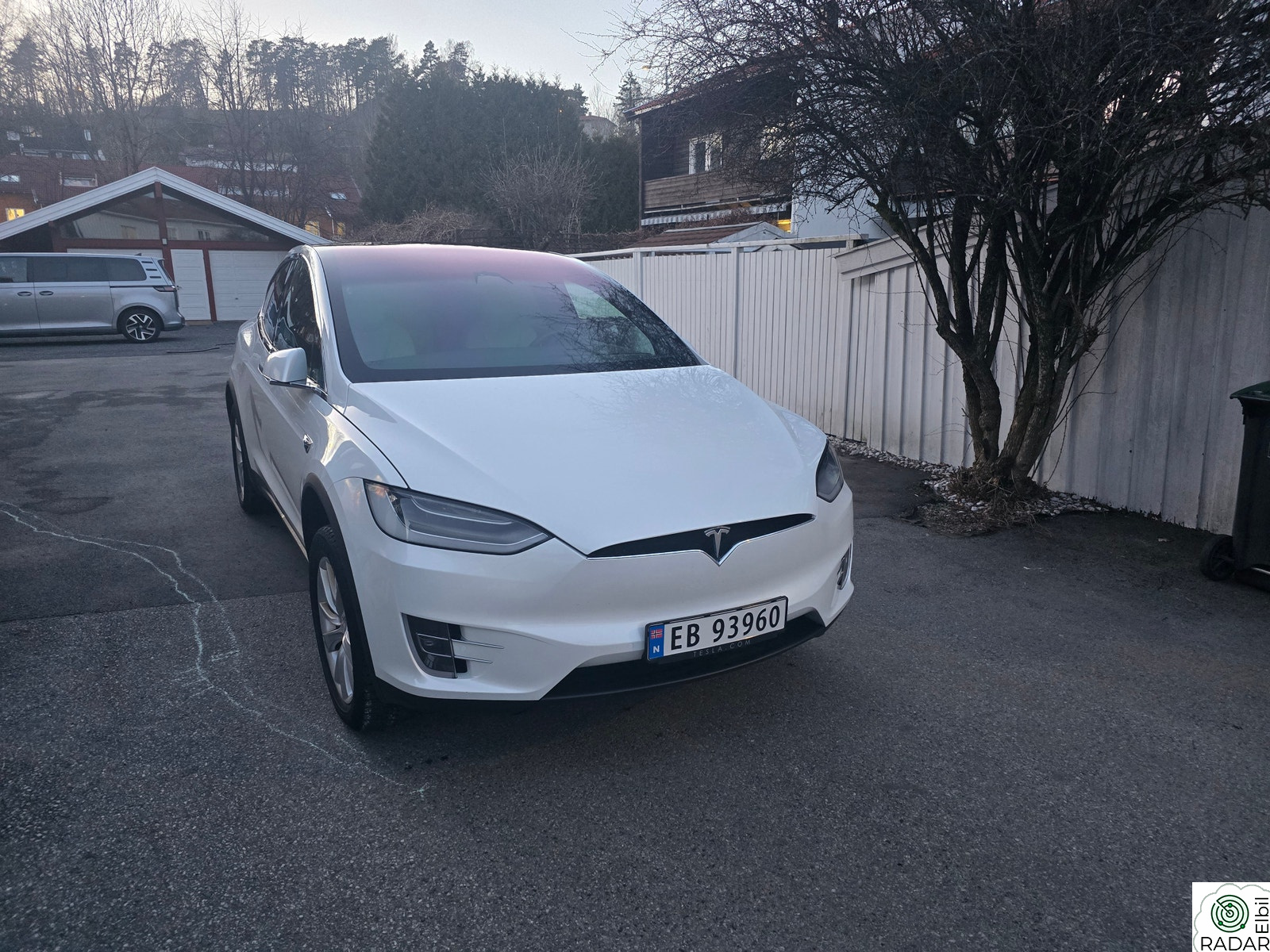 TESLA Model X Long Range 7-s
