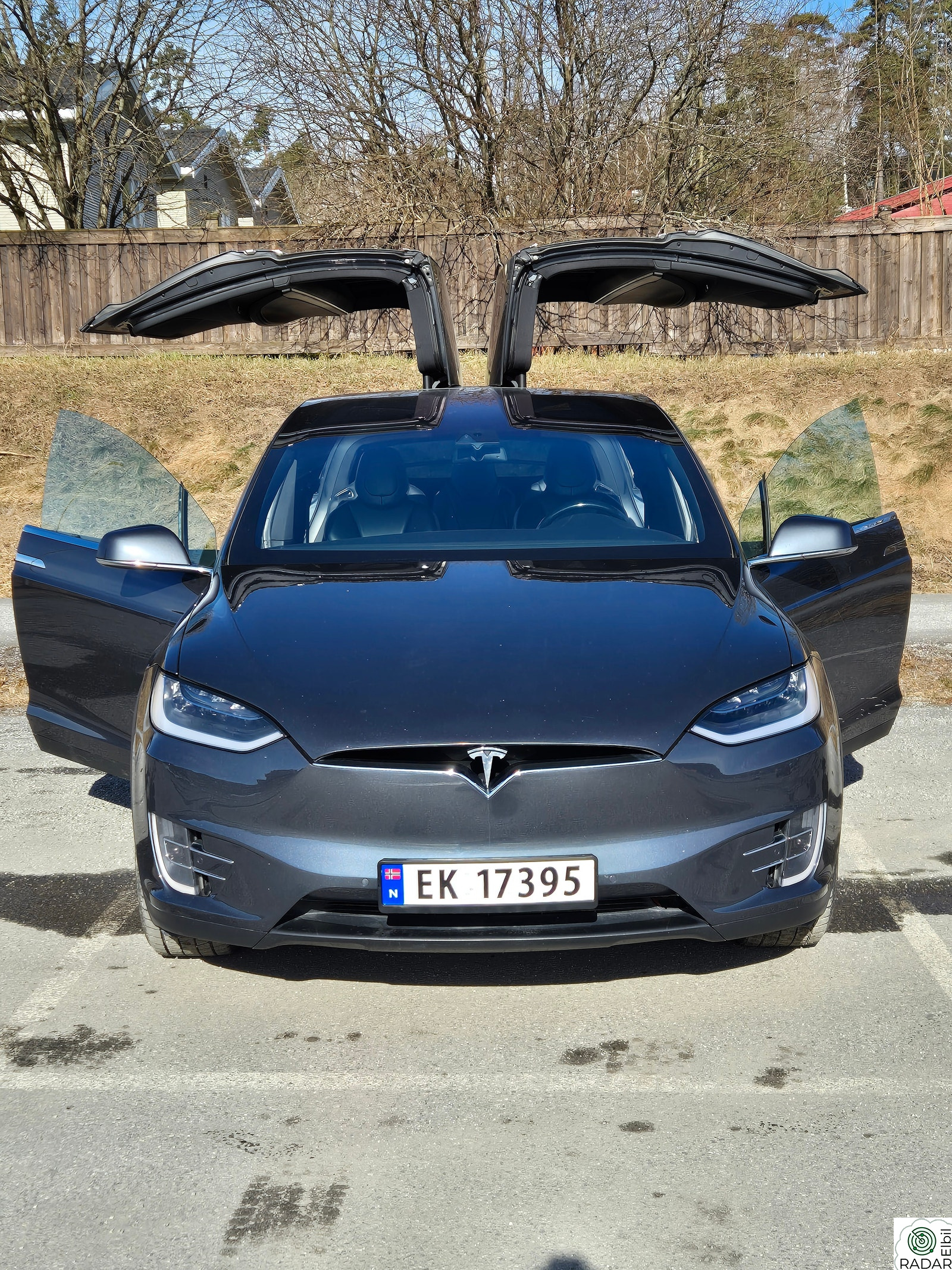 TESLA MOTORS Model X 90D, Gratis lading
