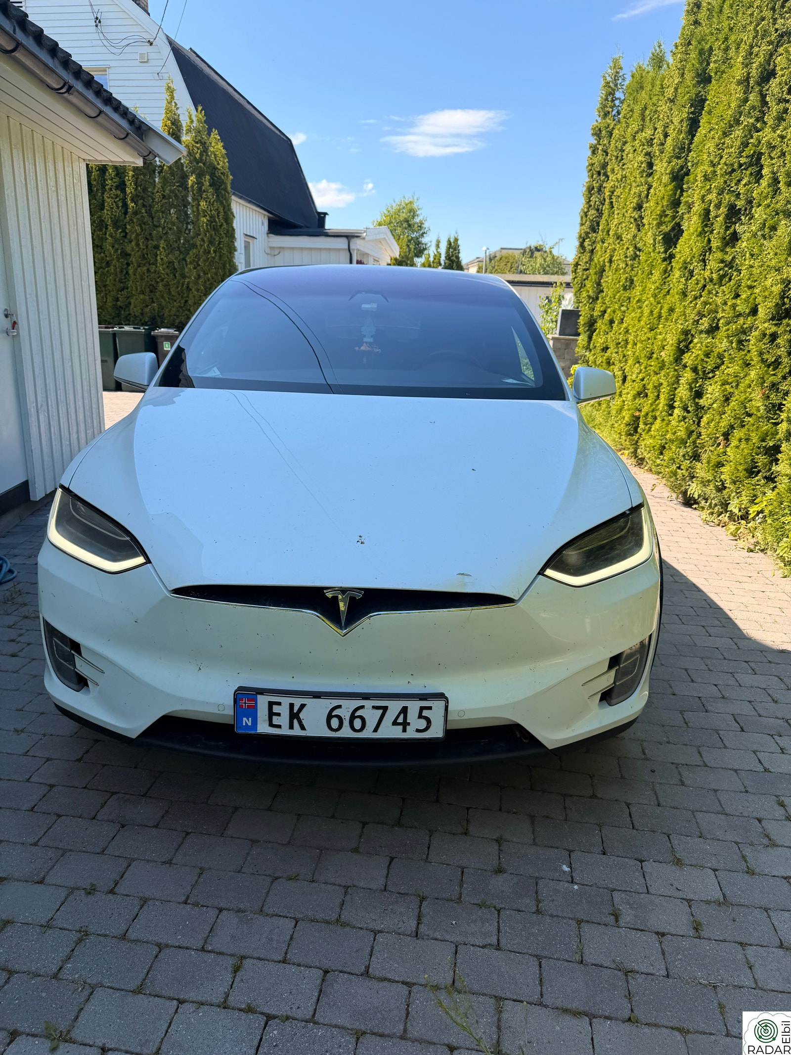 TESLA Model X 75D 4WD 7-s