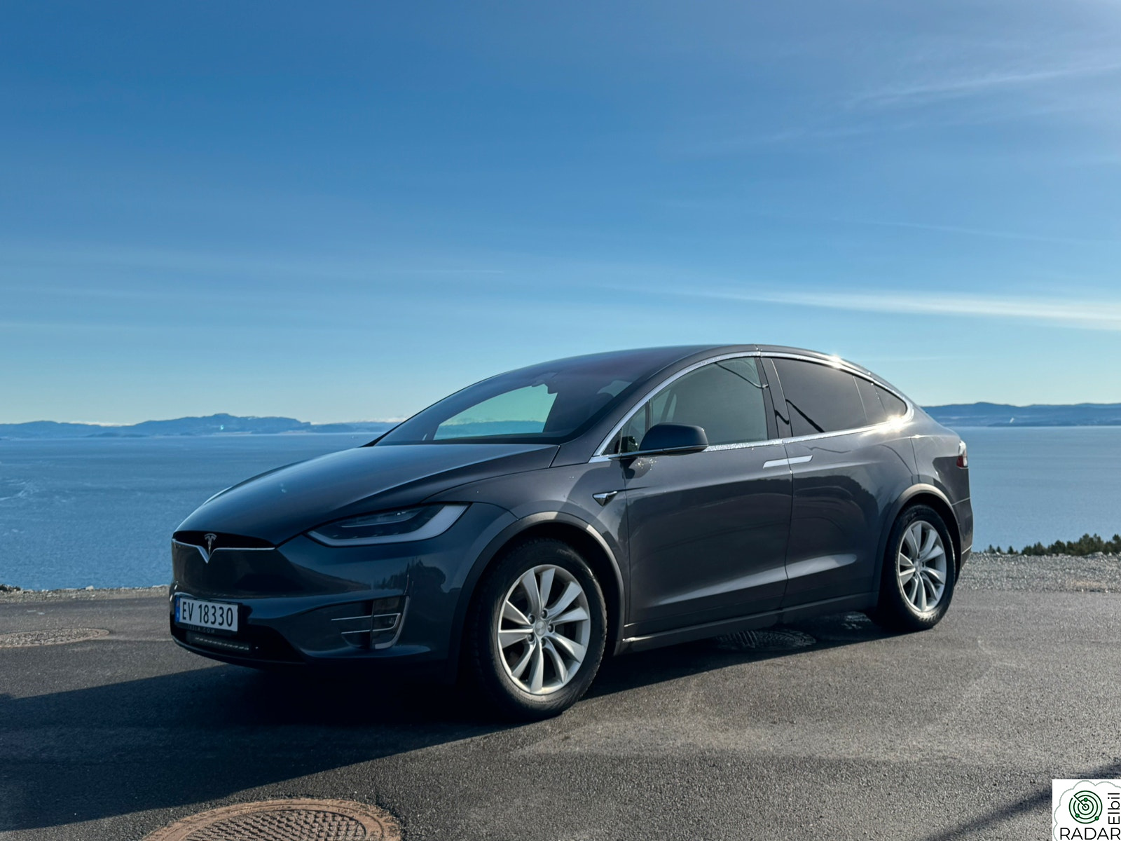 TESLA Model X 75D 5S/CCS/MCU2/Helskinn/Krok/Ledbar