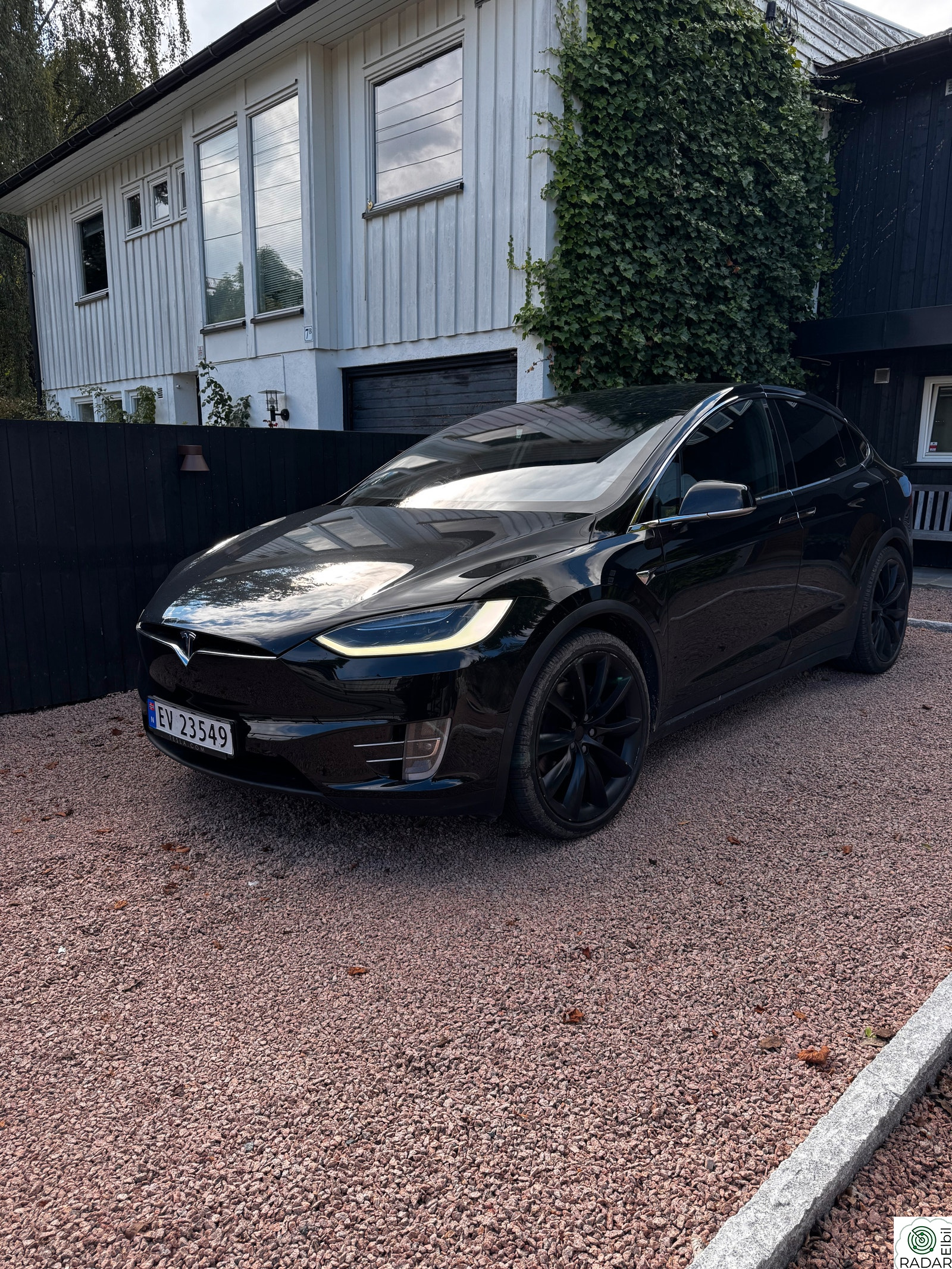 TESLA Model X 100D – 6 seter – CCS-lading – krok – nye sommerdekk