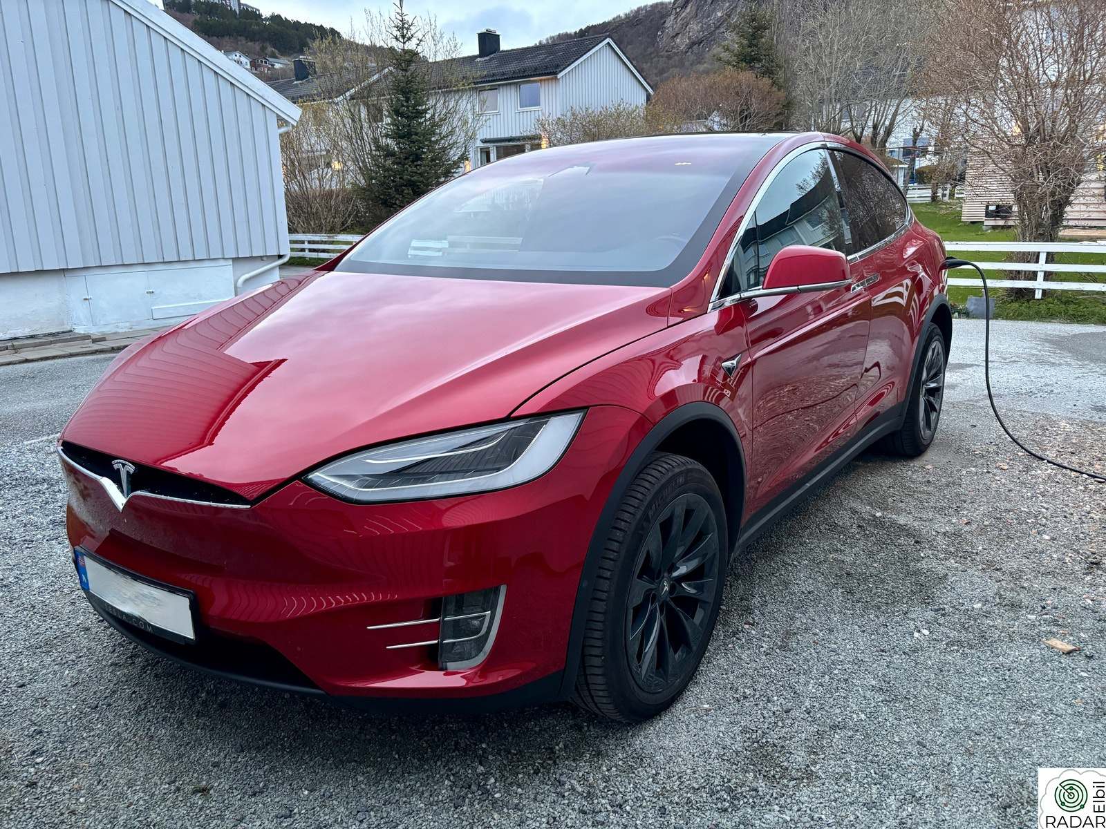 TESLA Model X 75D