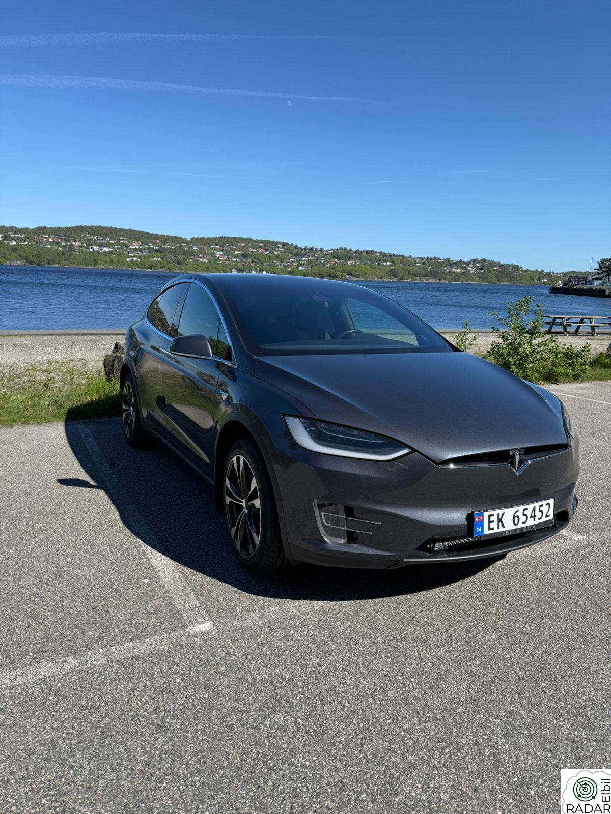TESLA Model X 75D 4WD 5-s