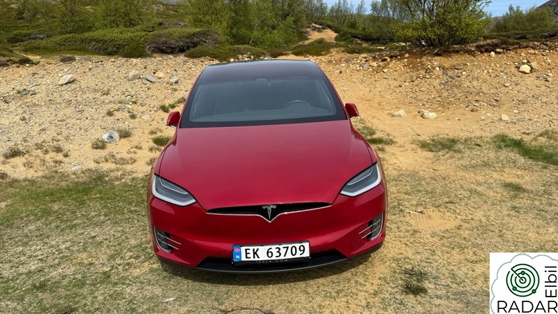 TESLA Model X 2018 Tesla Model X 75D–7 seter, multirød, kun 42000 km!