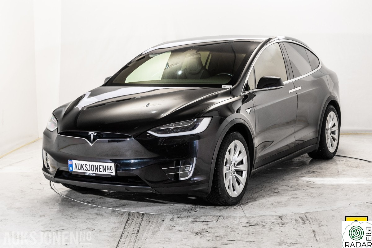 TESLA Model X 75D 7-SETER HENGERFESTE CCS AKTIVERT PANORAMA TAK