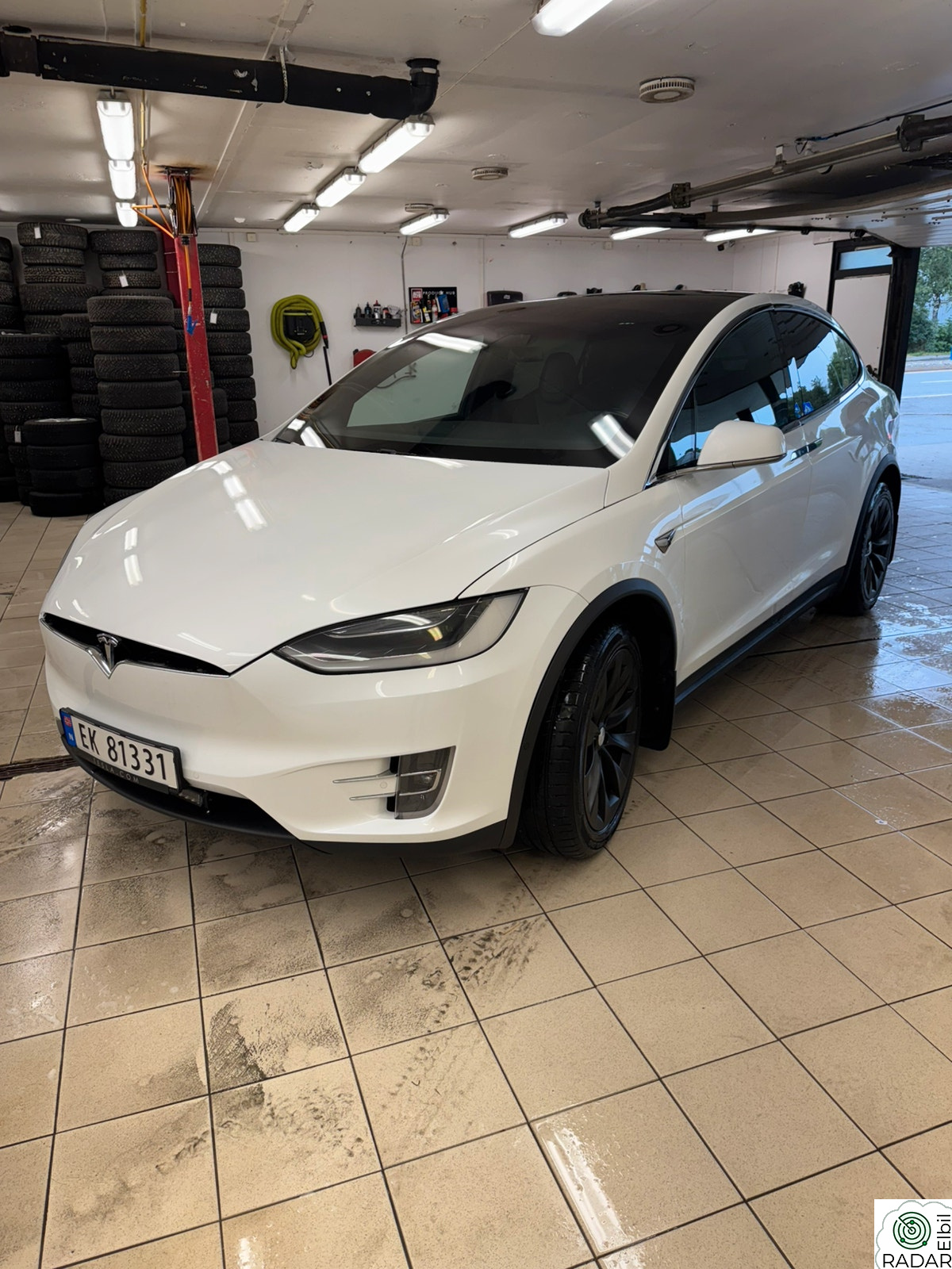 TESLA Model X 75D 4WD 7-s