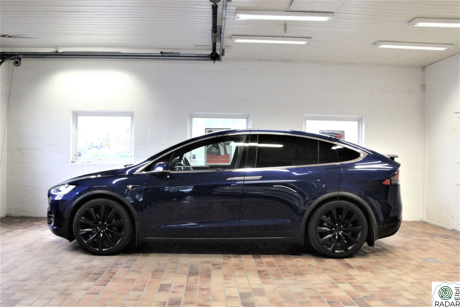 TESLA Model X 75D PREMIUM 7-SETER+CCS+SKINN+NETFLIX+MCU2+EU TIL 1/28