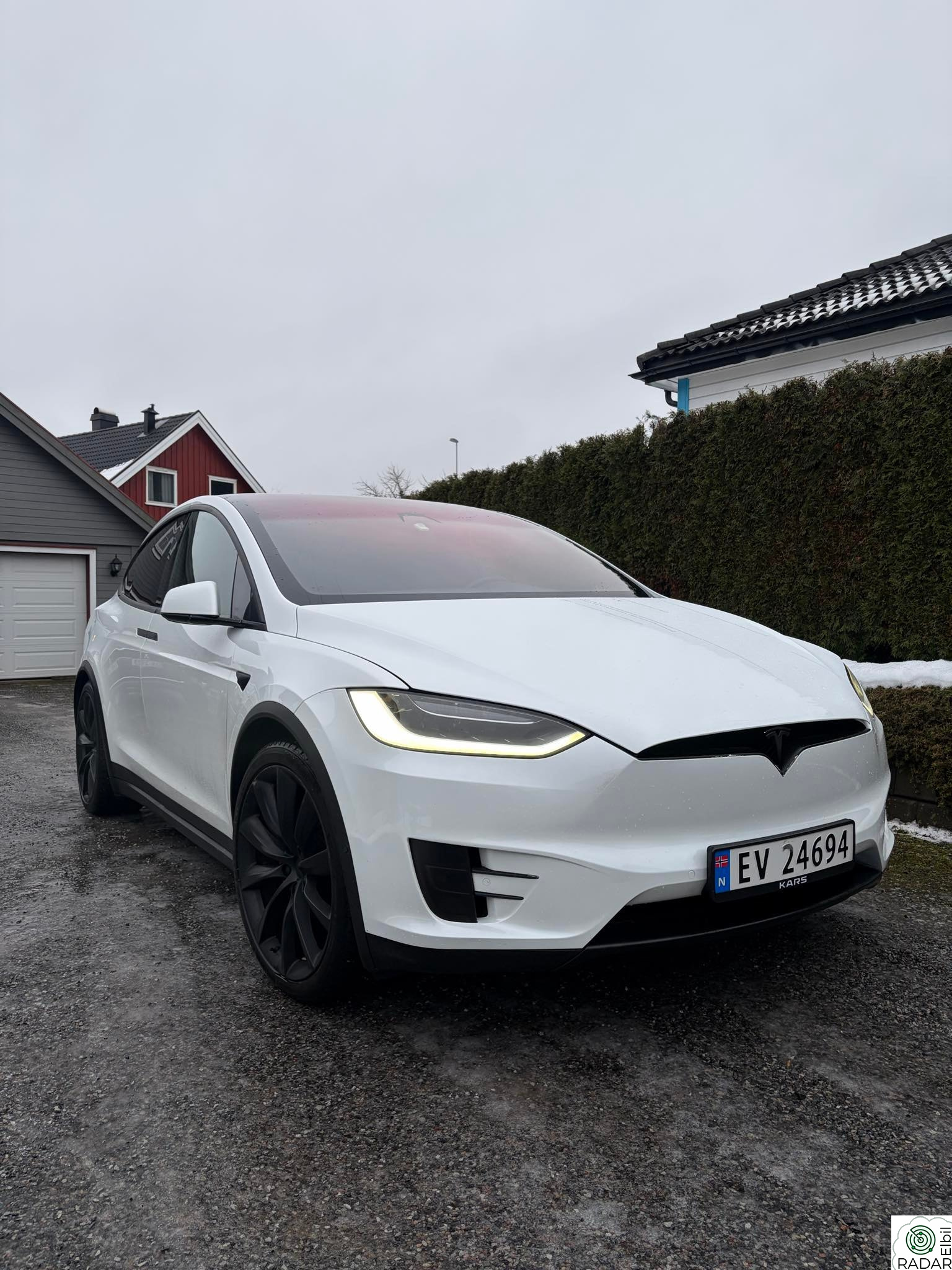 TESLA Model X 75D 4WD 6-s