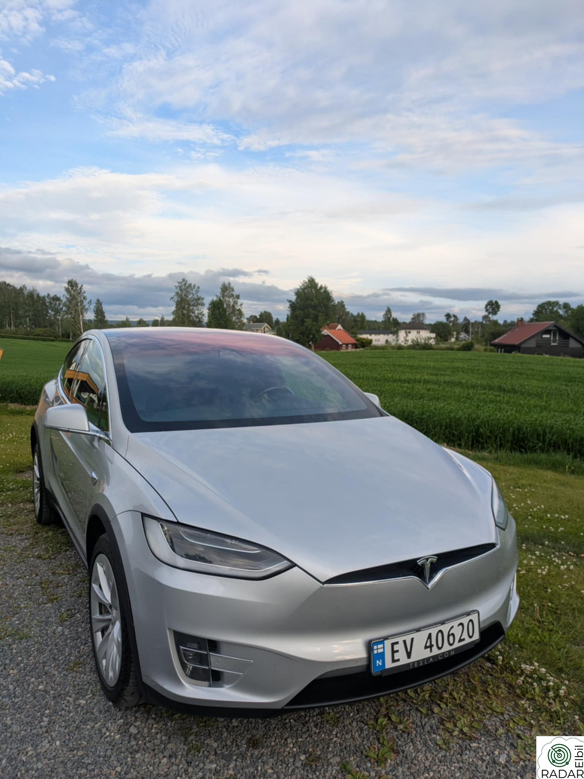 TESLA Model X 75D 4WD 7-s