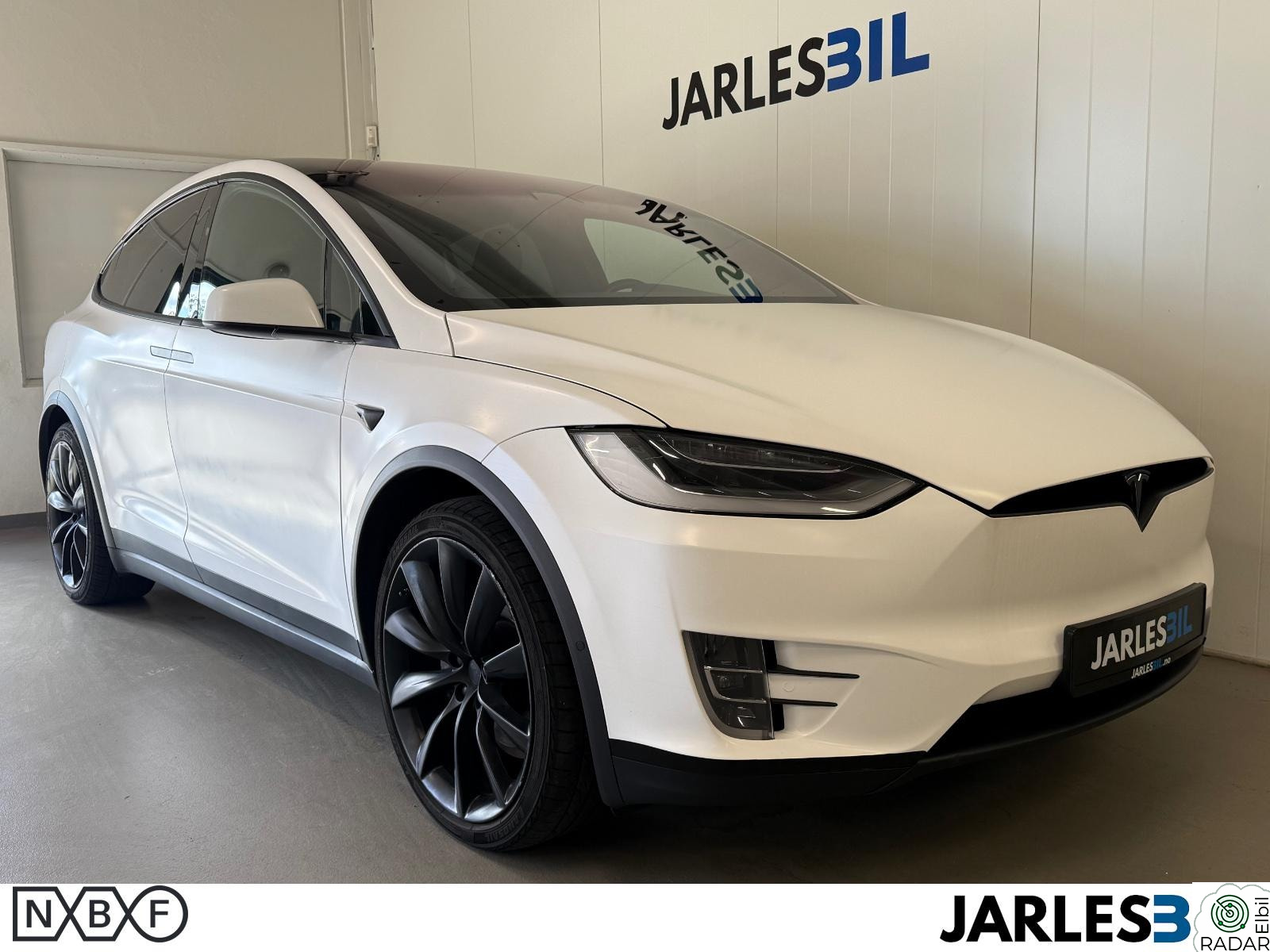 TESLA Model X Long Range AWD 7-Seter /ACC/Kamera/Skinn/Navi/Folie ++
