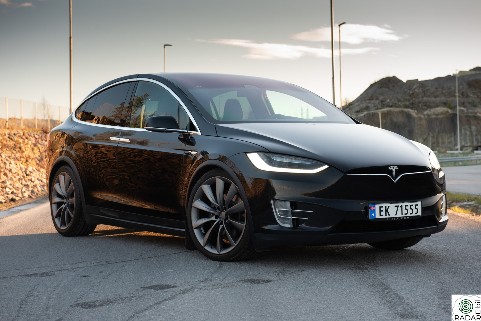 TESLA Model X 75D 4WD 5-s SVÆRT VELHOLDT - INNBYTTE MULIG