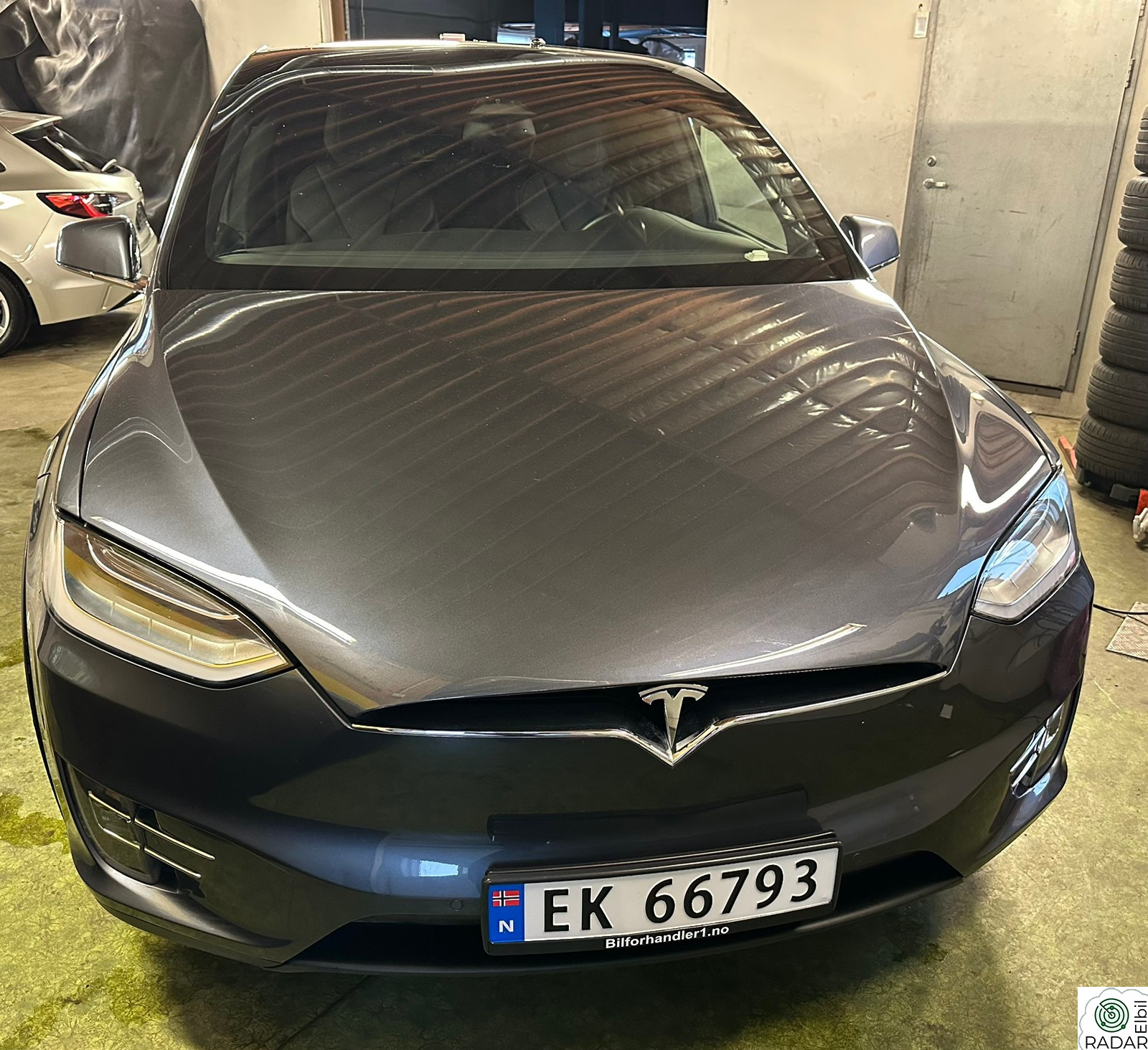 TESLA Model X 75D, 7-seter