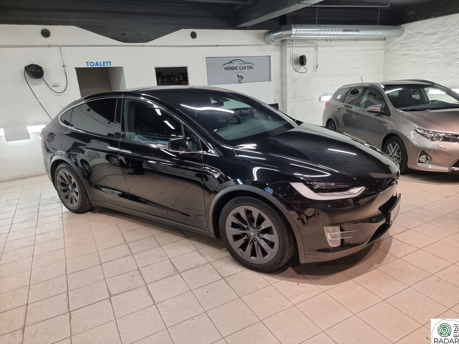 TESLA Model X 100D 4WD 6-s Long range
