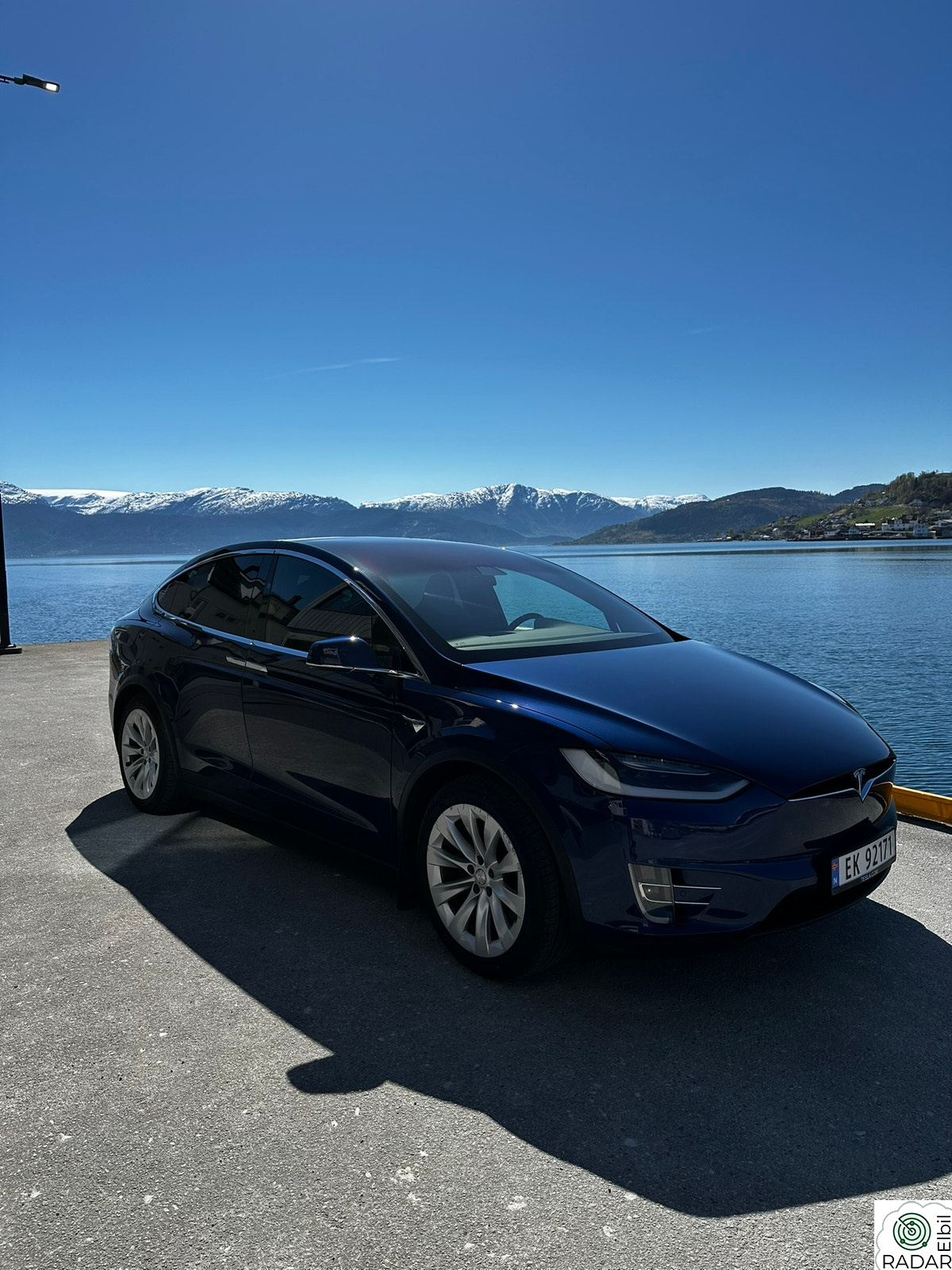 TESLA Model X 75D 4WD 7-s