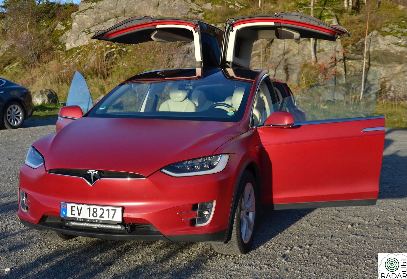 TESLA Model X 75D 4WD 5-s