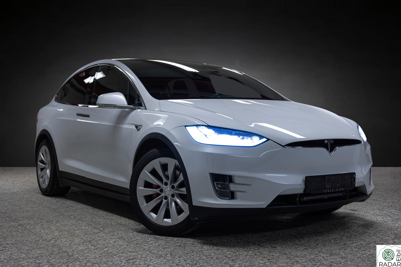 TESLA Model X 75D 4WD 7-s. EU OK 2027 - 1 EIER