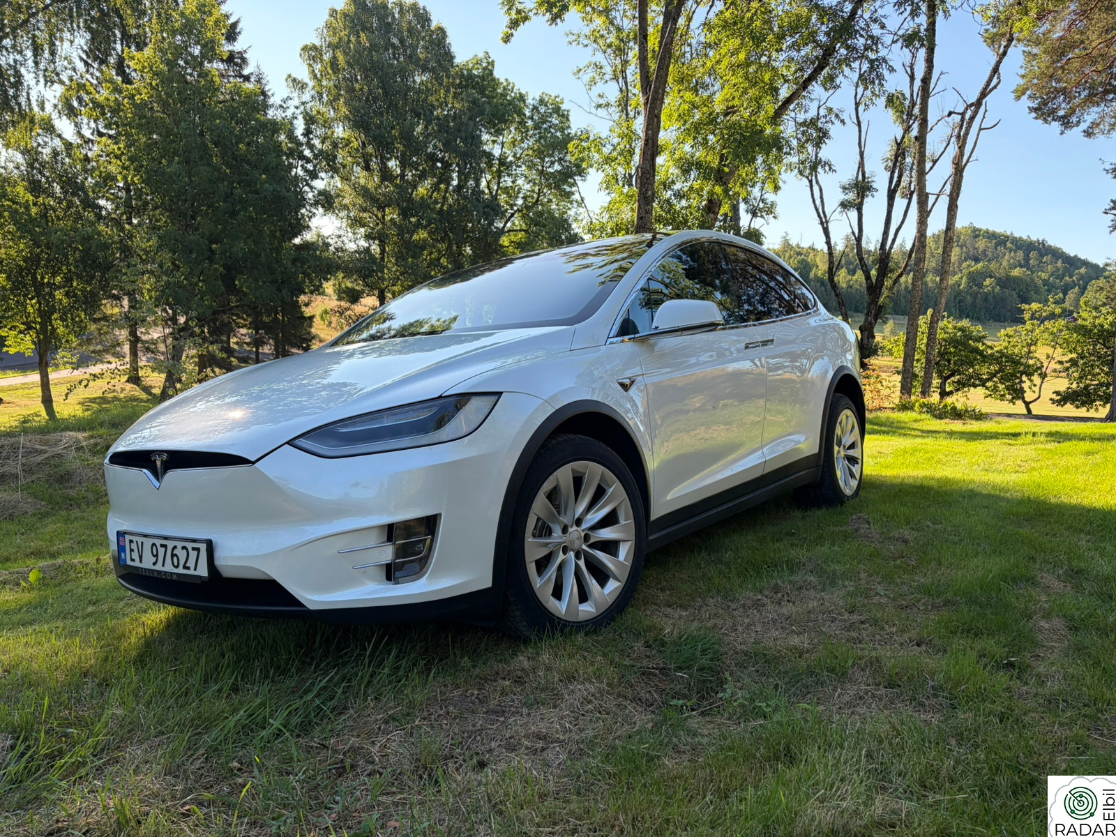 TESLA Model X Long Range 5-s
