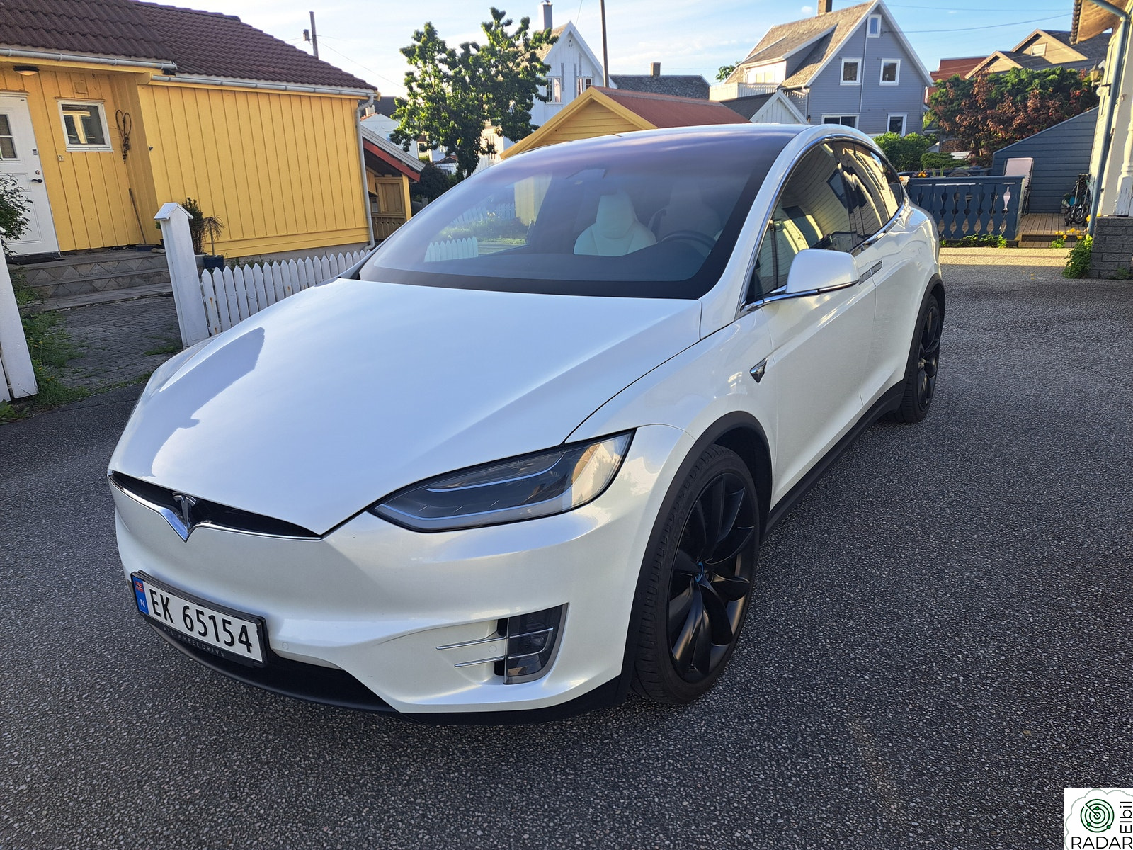 TESLA Model X 75D 4WD 6-s