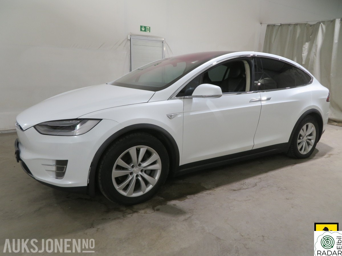 TESLA MOTORS Model X 60 D AWD 7-SETER AUTOPILOT CCS NEXTGEN SKINN