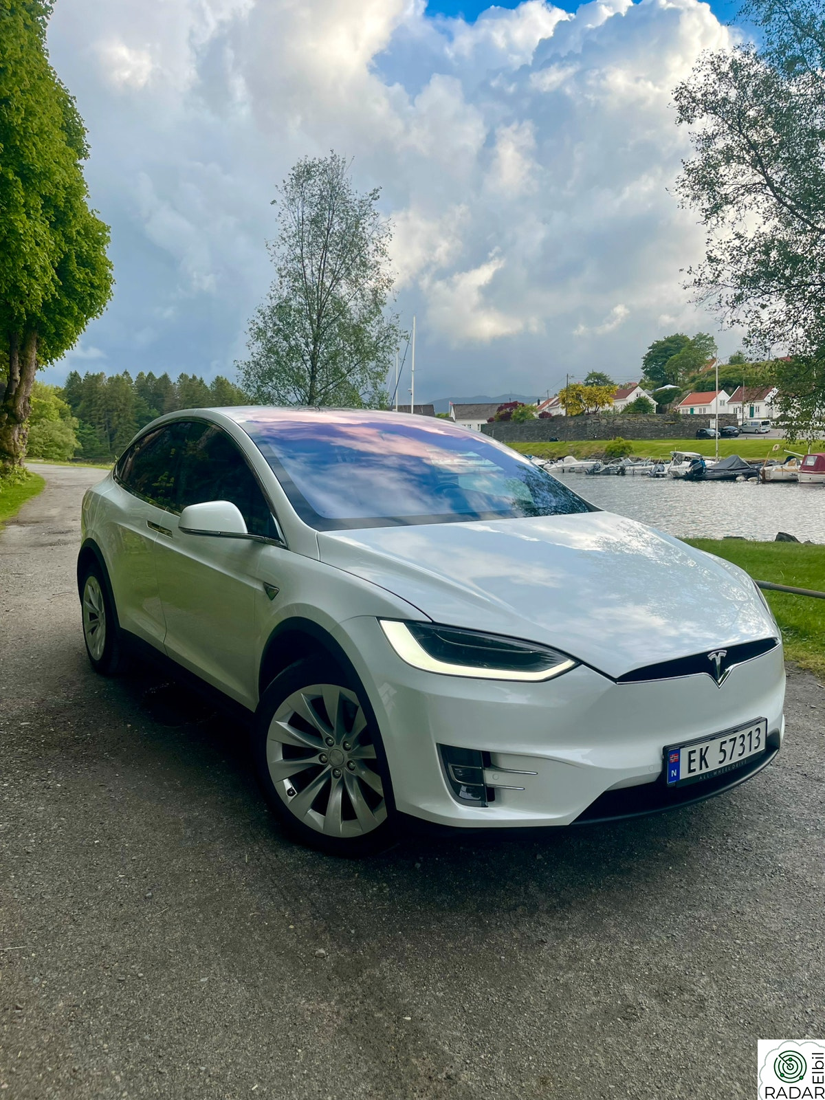 TESLA Model X 75D 4WD 6-s