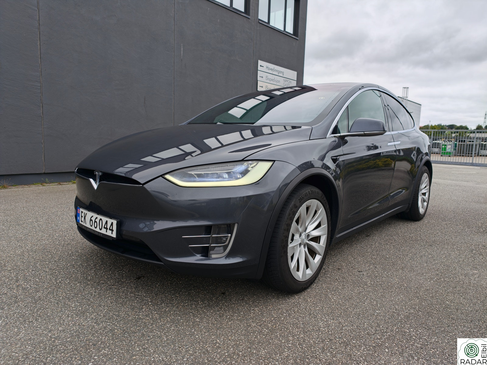 TESLA Model X 75D 4WD 6-s