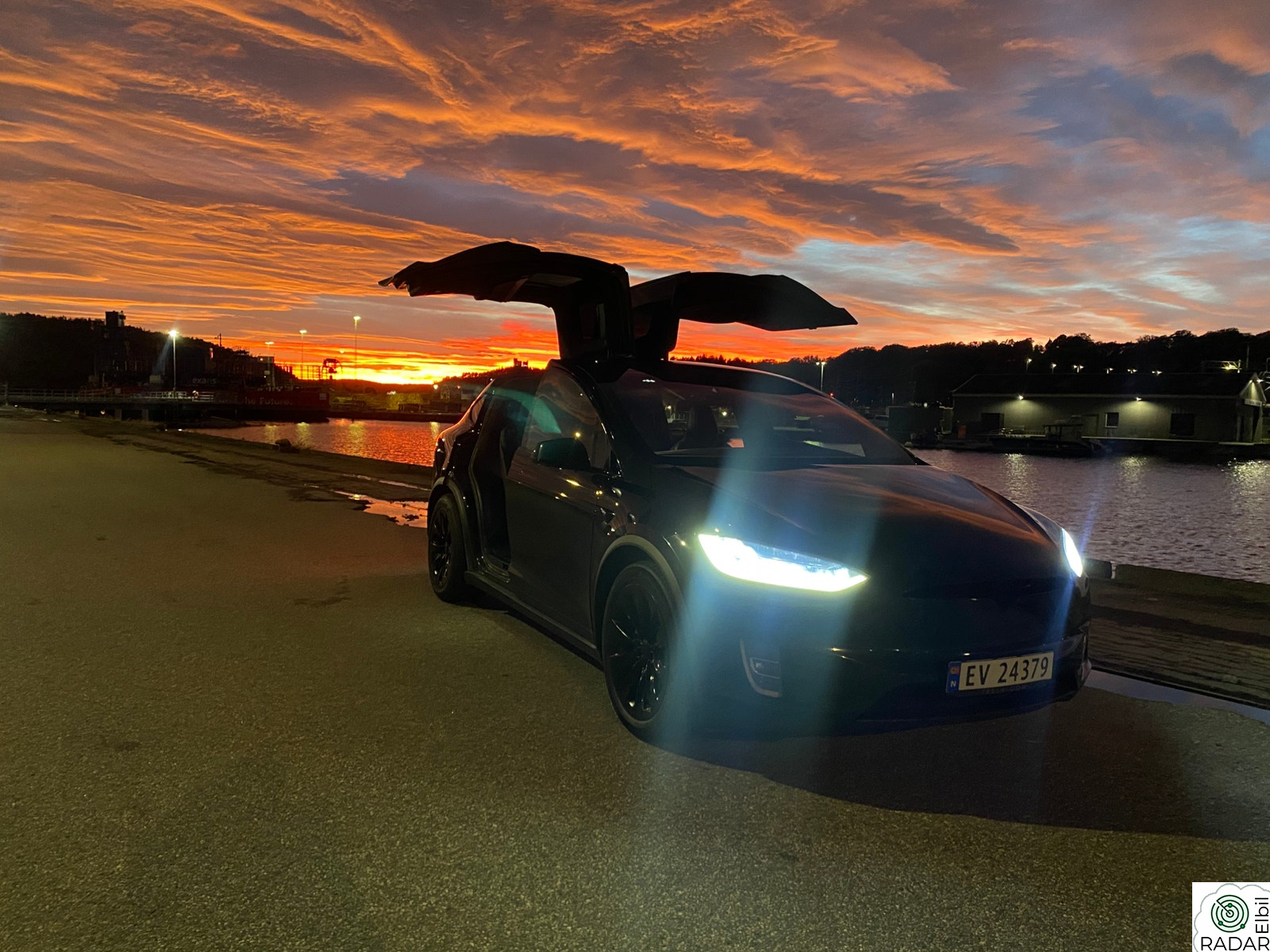 TESLA Model X 100D /6-s /MCU2 /HI-FI /HENGERFESTE /AP 3.0