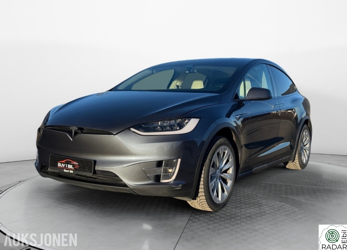 TESLA Model X 5-seter adaptiv cruisekontroll, hengerfeste