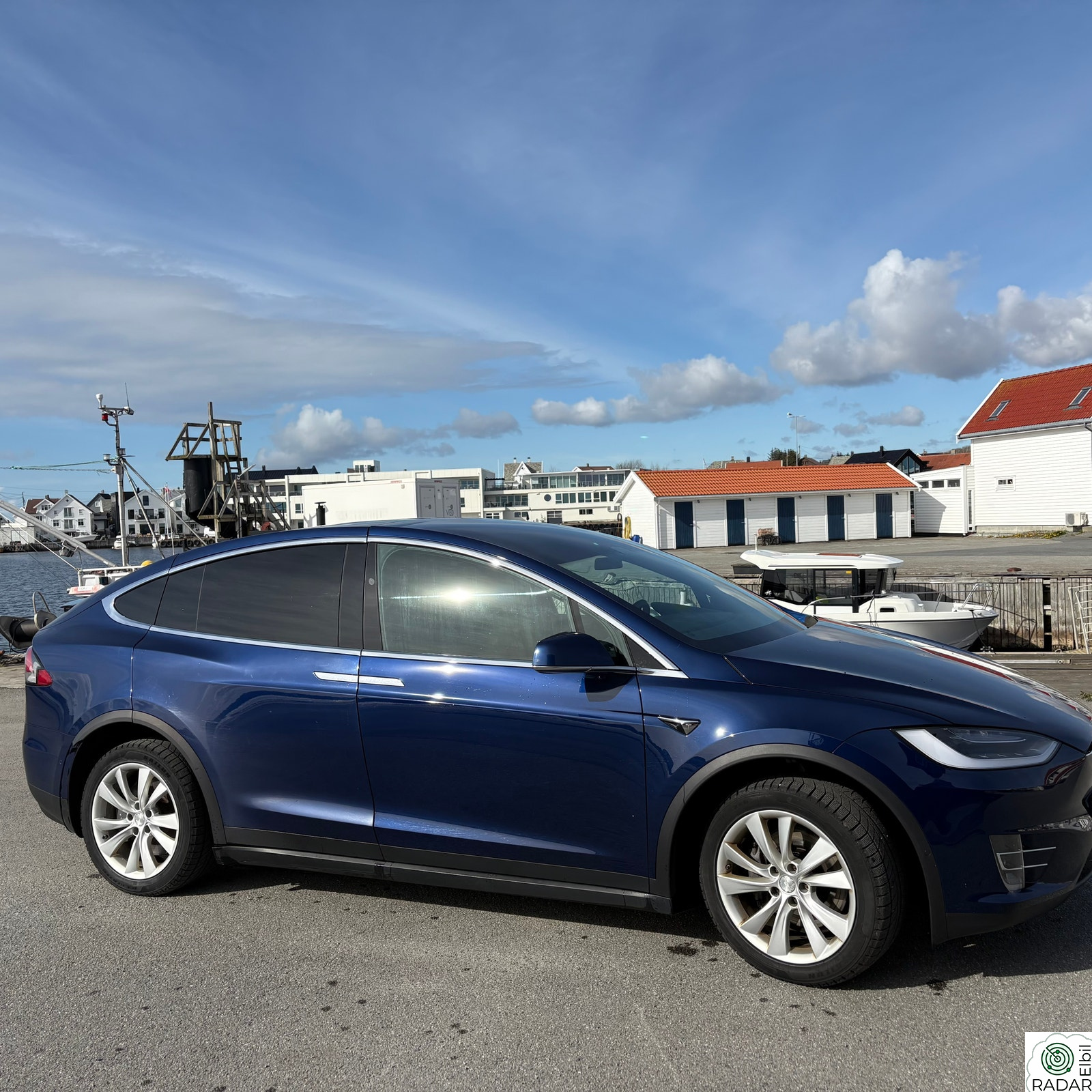 TESLA Model X 75D 4WD 7-s
