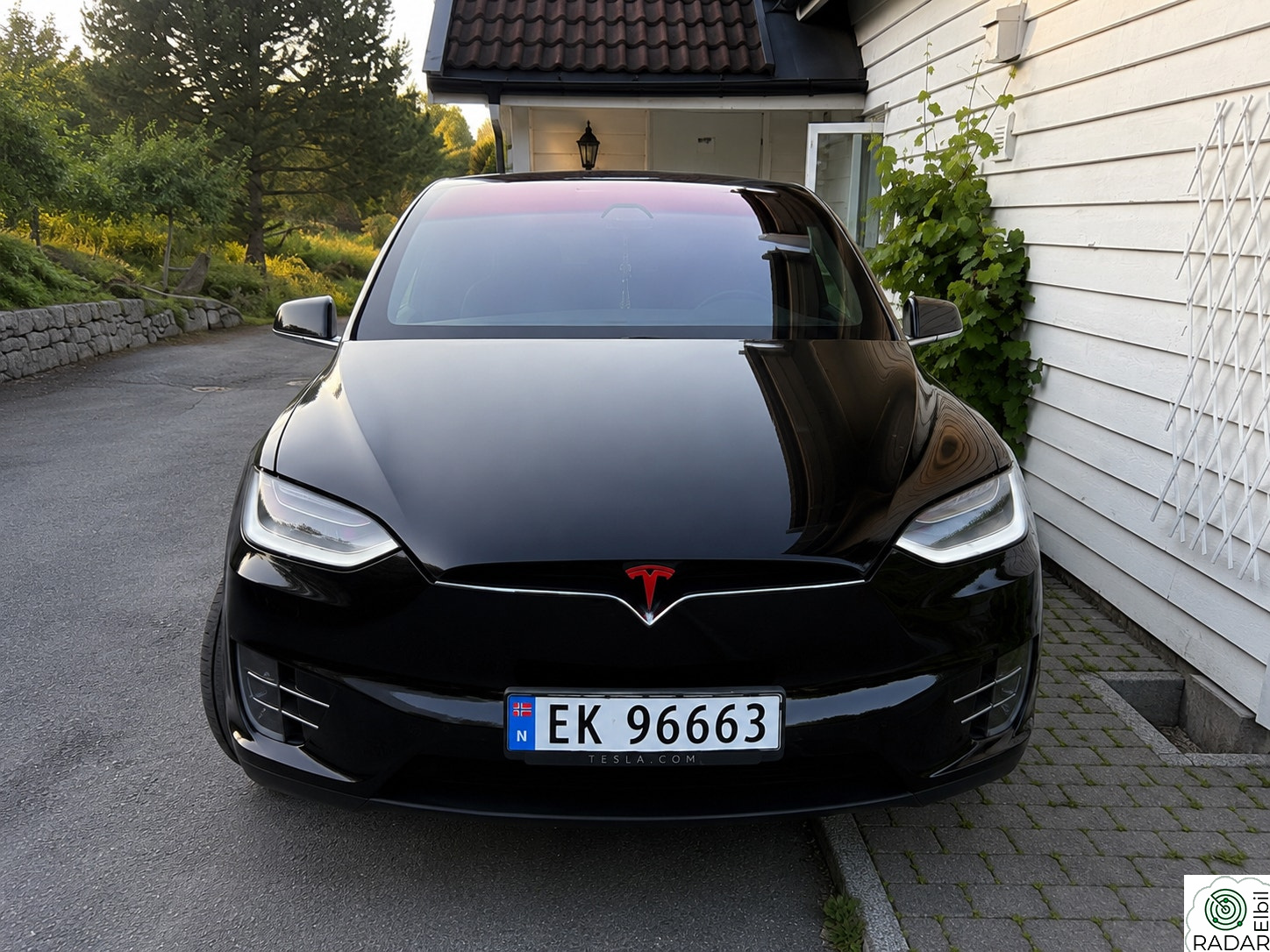 TESLA Model X 75D 4WD 7-s