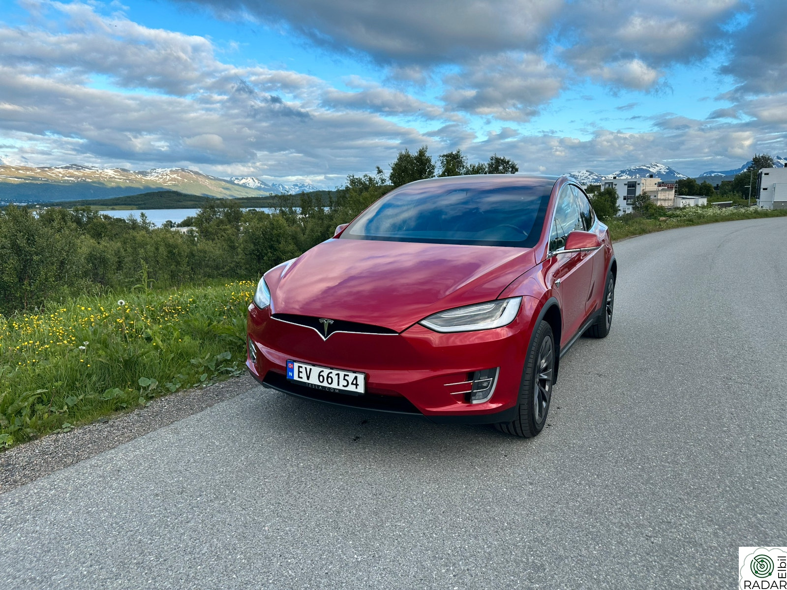 TESLA Model X 75D