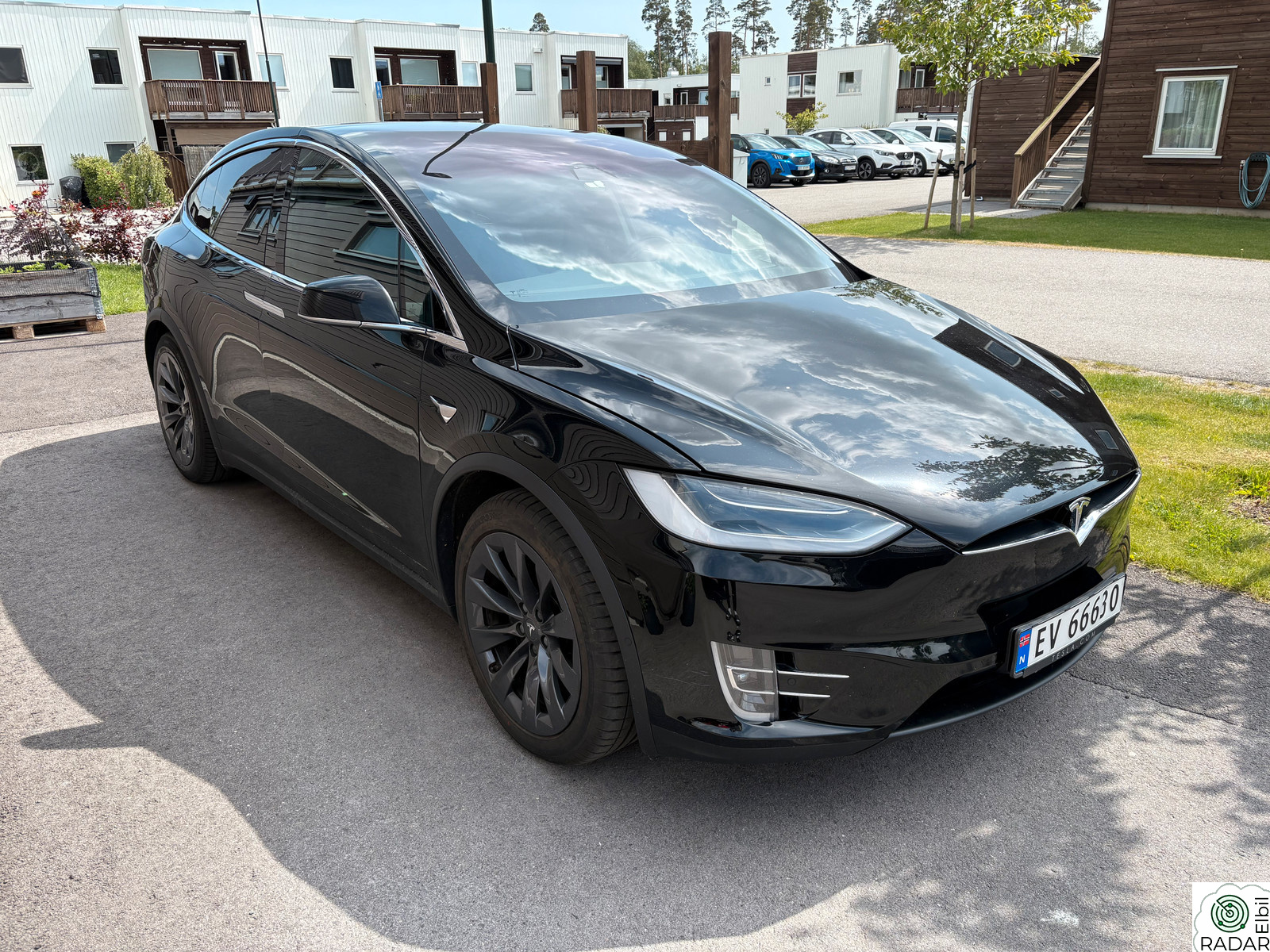 TESLA Model X 100D LR 4WD 5-s/PREMIUM/ULTRA HI-FI/AUTOPILOT/GLASSTAK