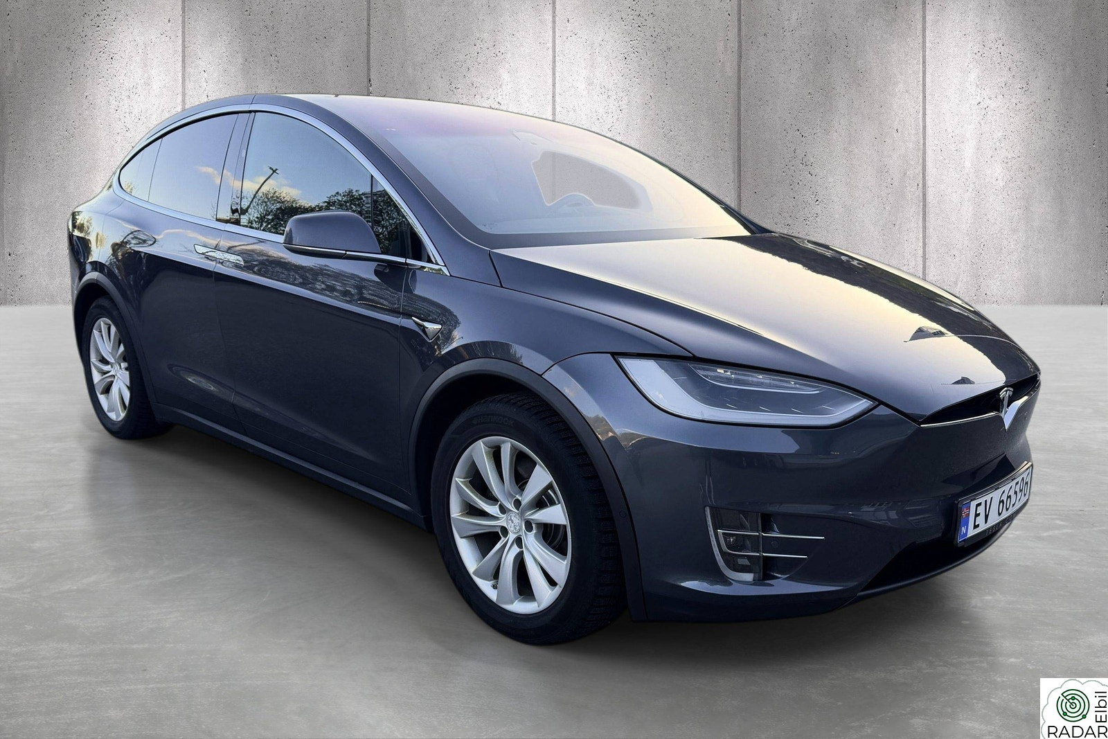 TESLA Model X Long Range AWD | 524HK 417KM | 7seter/Luftfj./AutoPilot